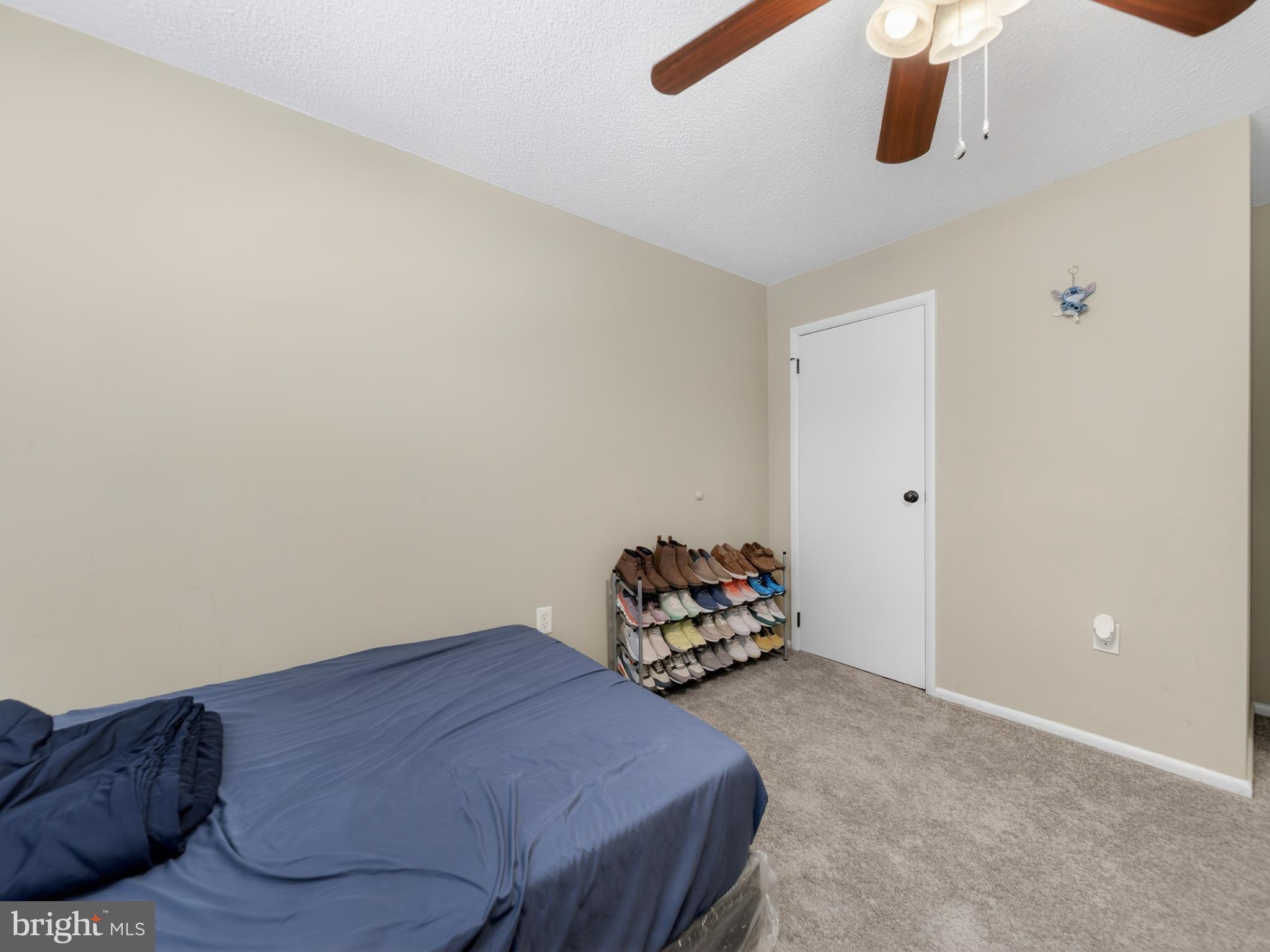 HOLLY PARK - Residential