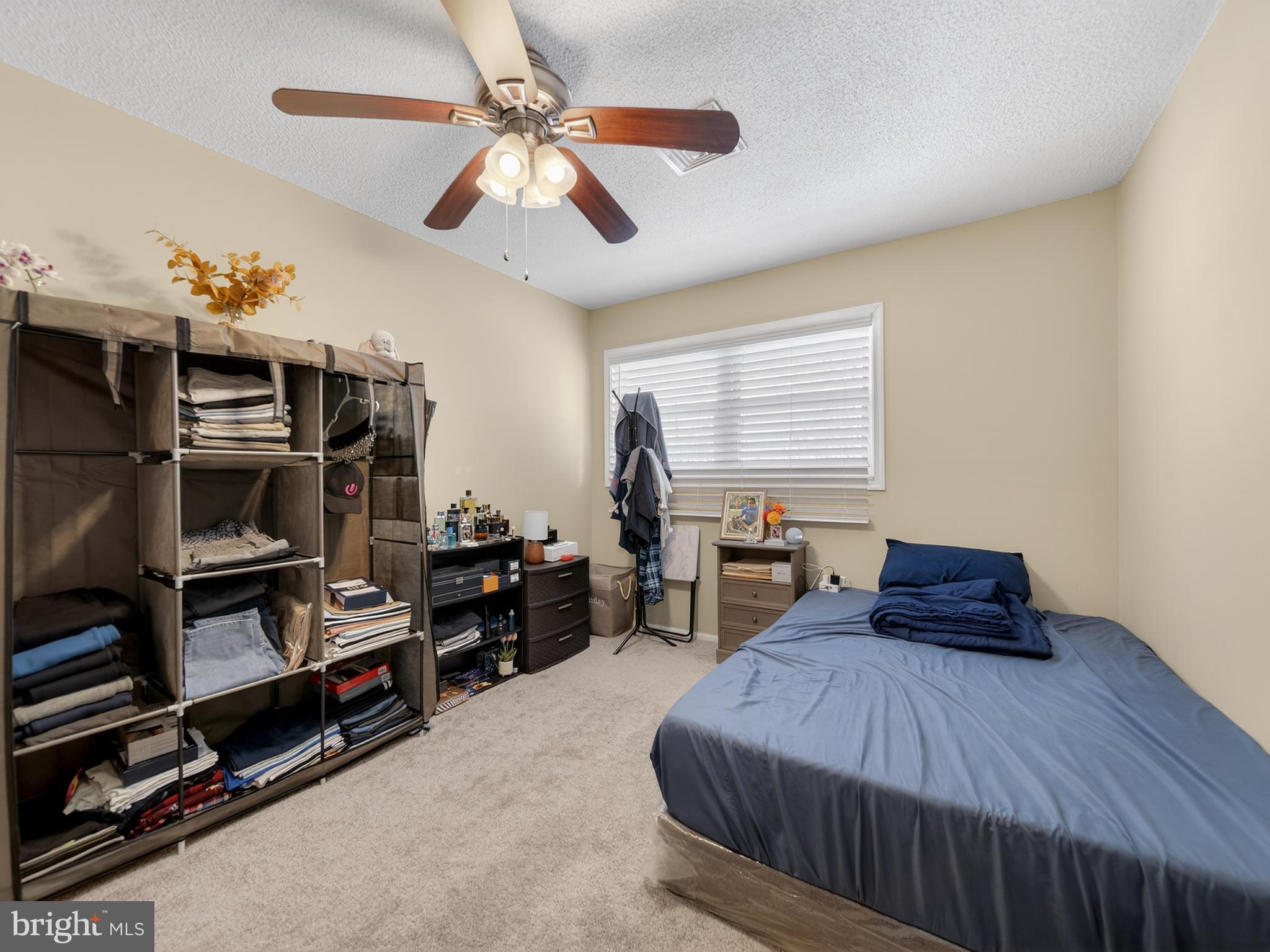 HOLLY PARK - Residential