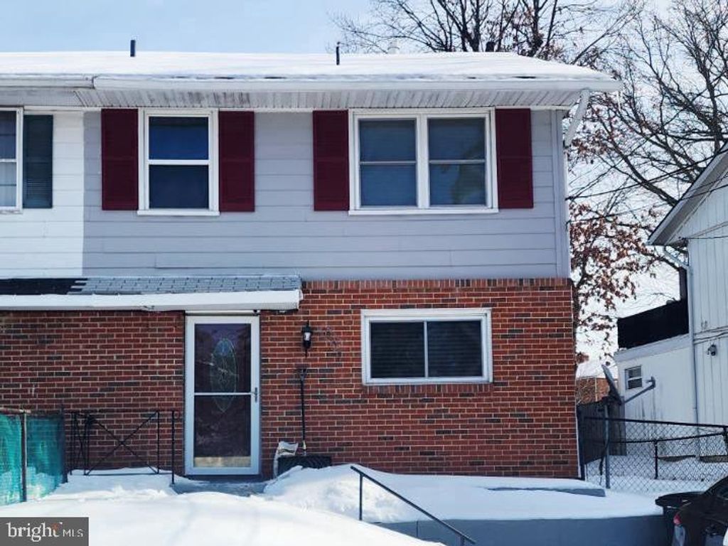 Photo of 609 Cedarleaf Avenue, CAPITOL HEIGHTS, MD 20743 (MLS # MDPG2190790)