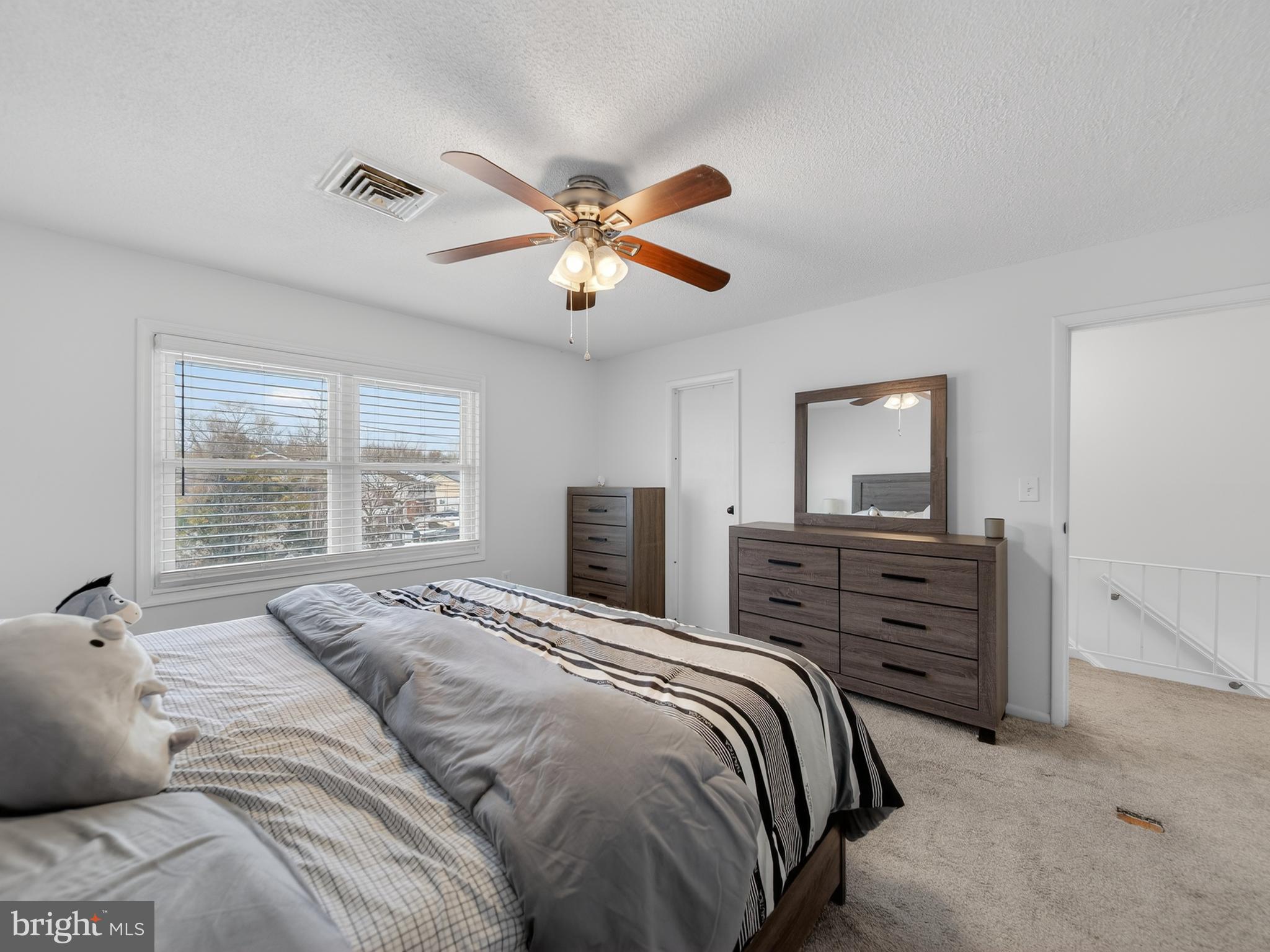 HOLLY PARK - Residential