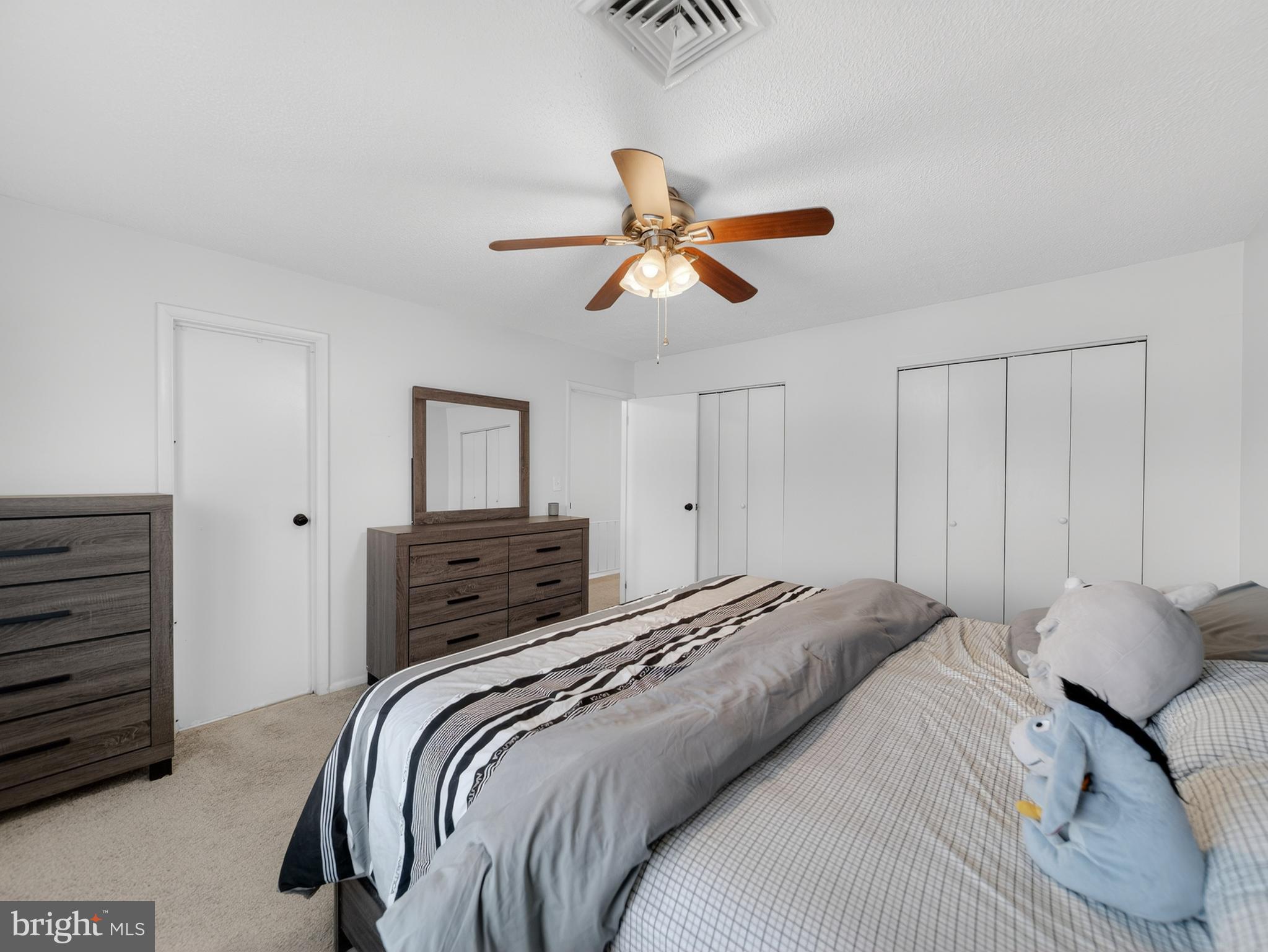 HOLLY PARK - Residential