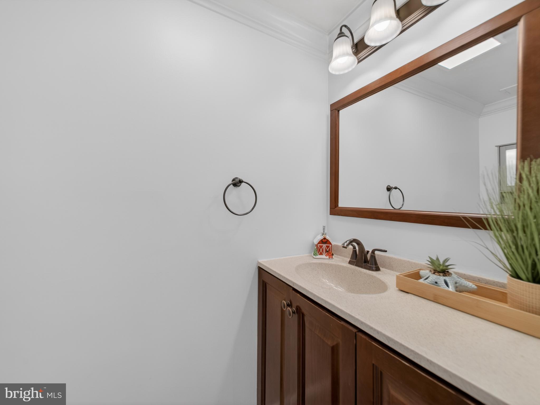 HOLLY PARK - Residential