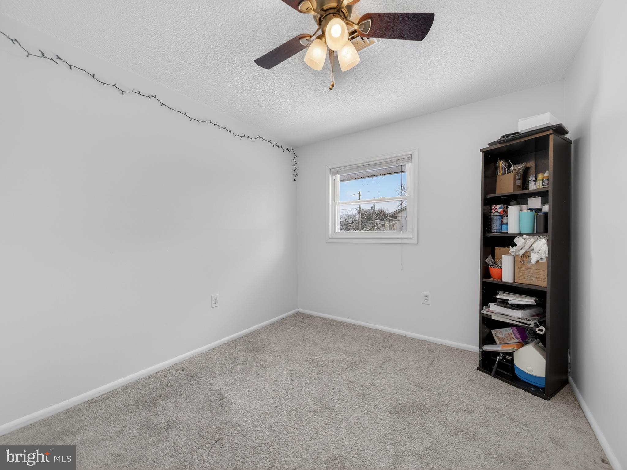 HOLLY PARK - Residential