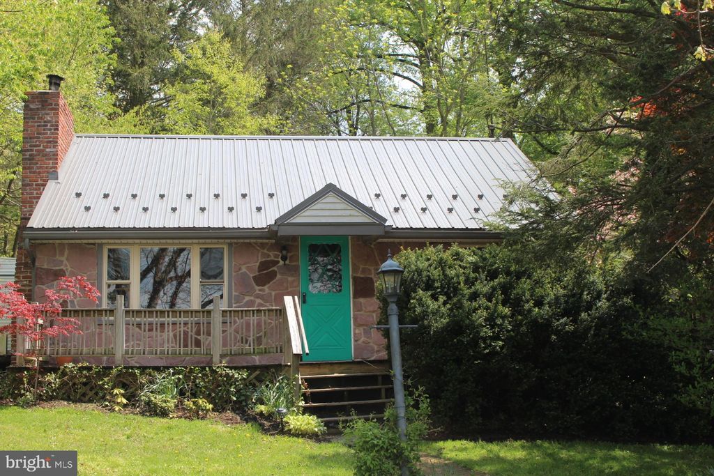 Photo of 522 CALIFORNIA RD, MORGANTOWN, PA 19543 (MLS # PALA2034942)