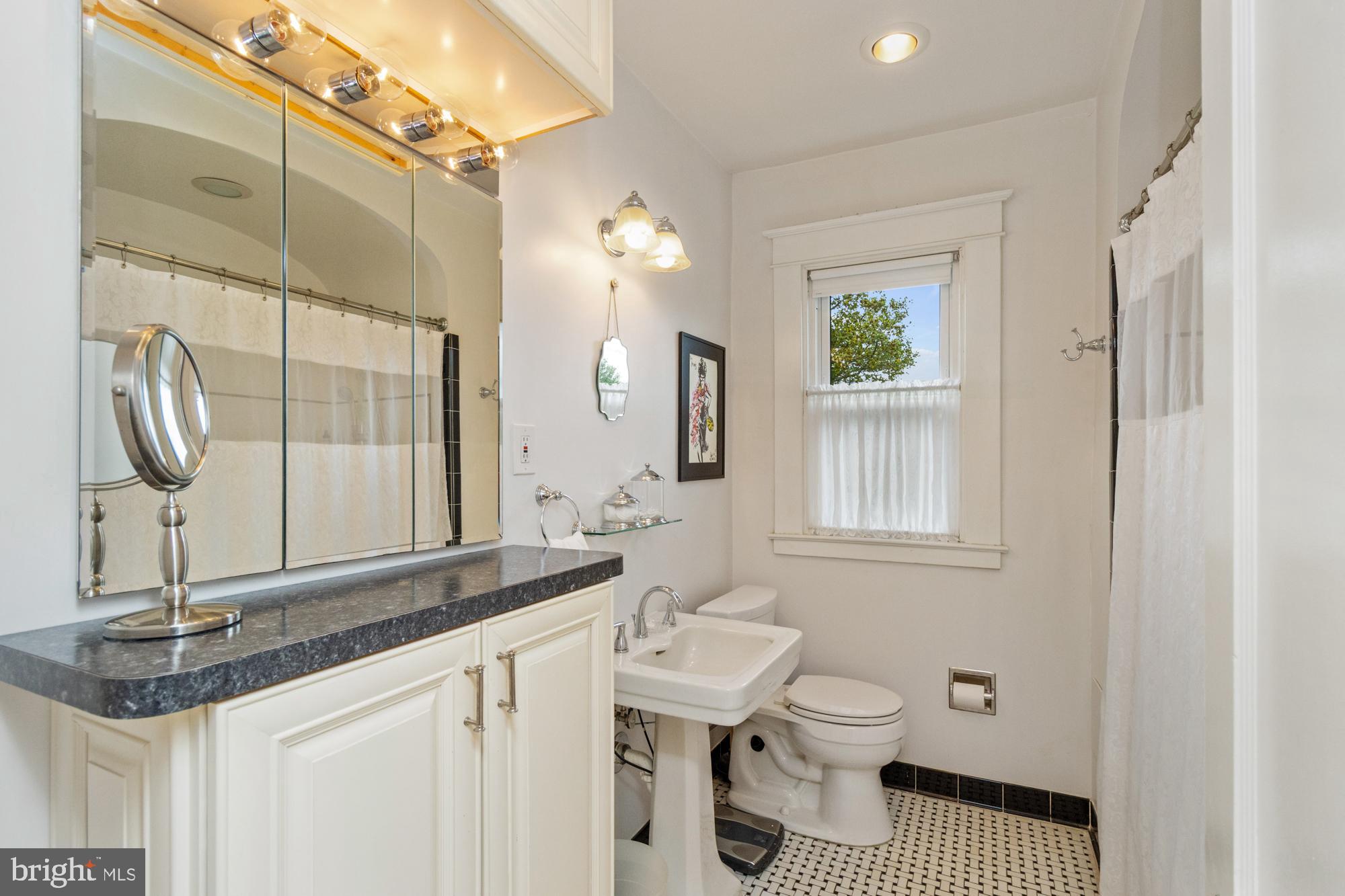 BEVERLY HILLS - Residential