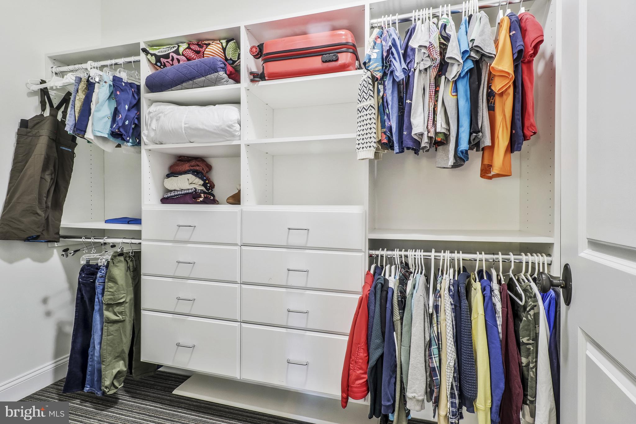 BANNOCKBURN HEIGHTS - Residential