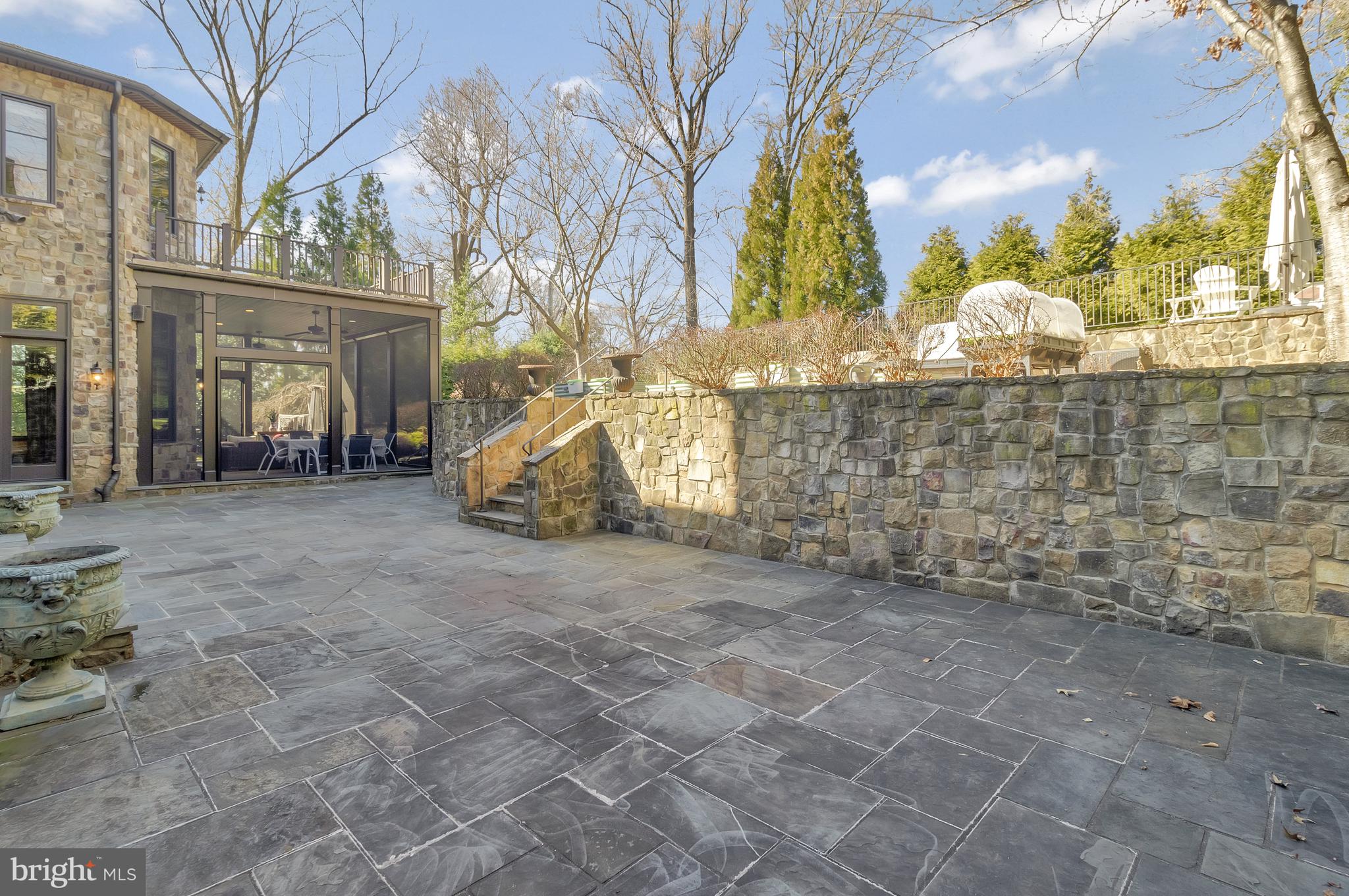 BANNOCKBURN HEIGHTS - Residential