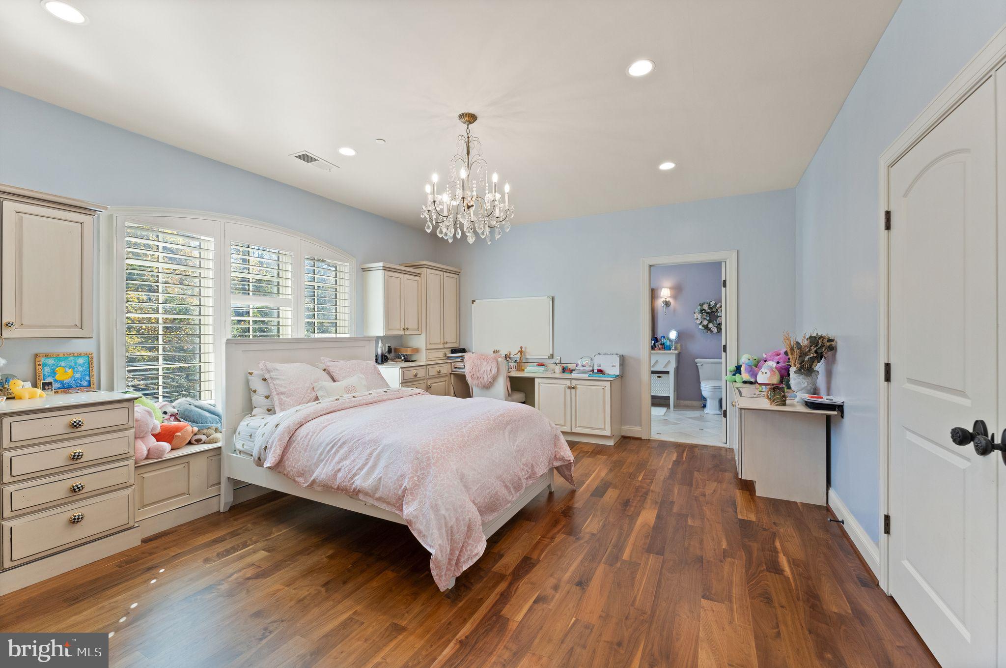 BANNOCKBURN HEIGHTS - Residential