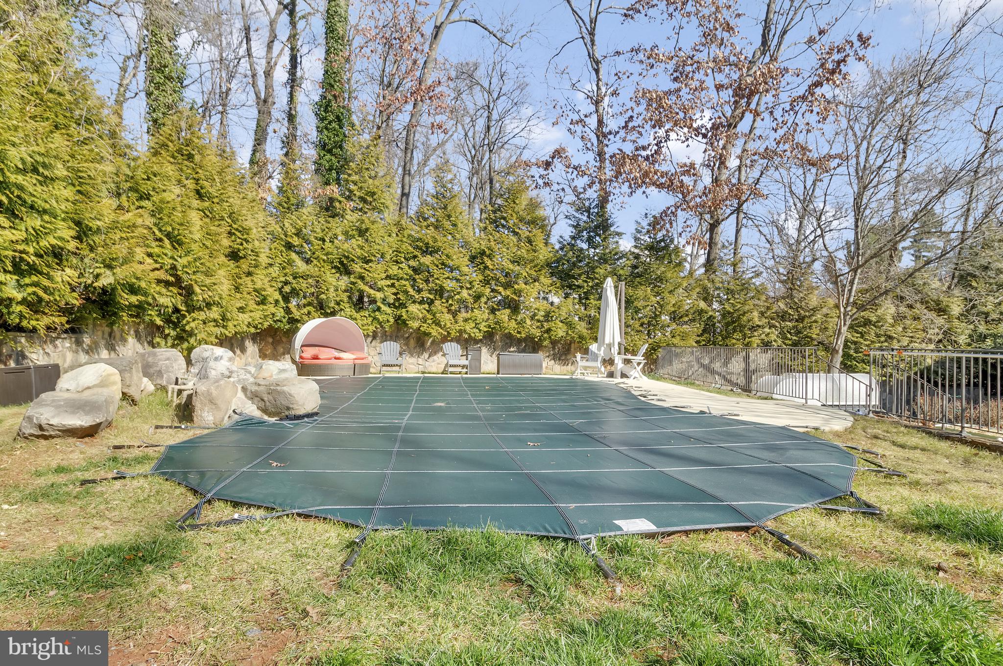 BANNOCKBURN HEIGHTS - Residential