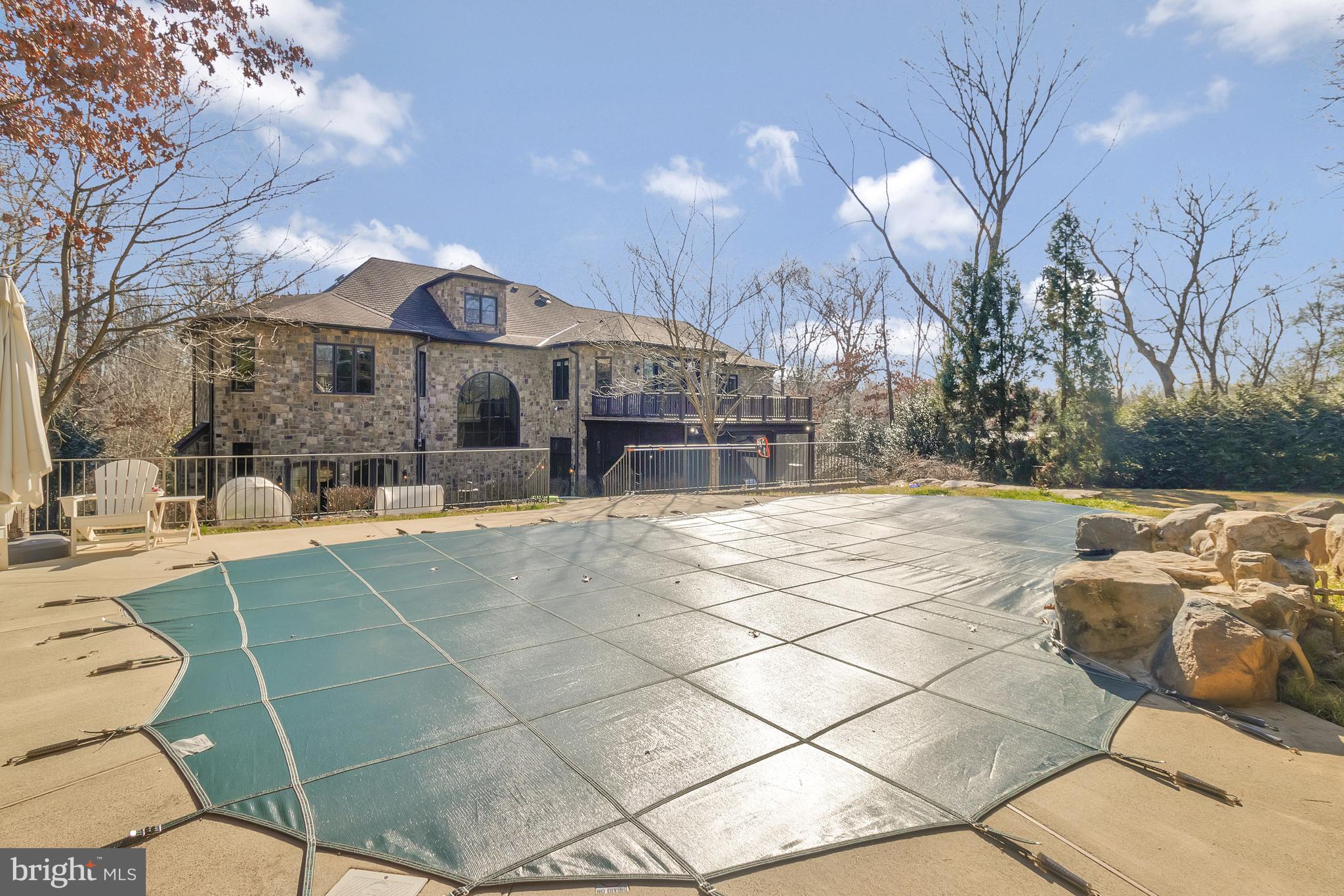 BANNOCKBURN HEIGHTS - Residential