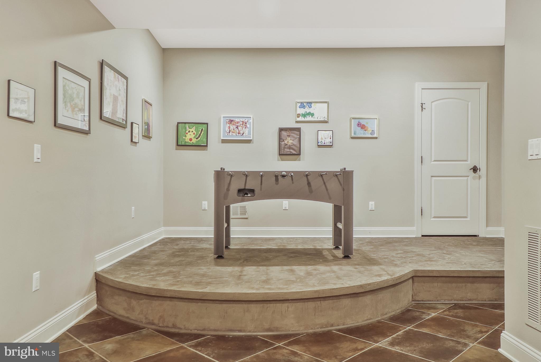 BANNOCKBURN HEIGHTS - Residential