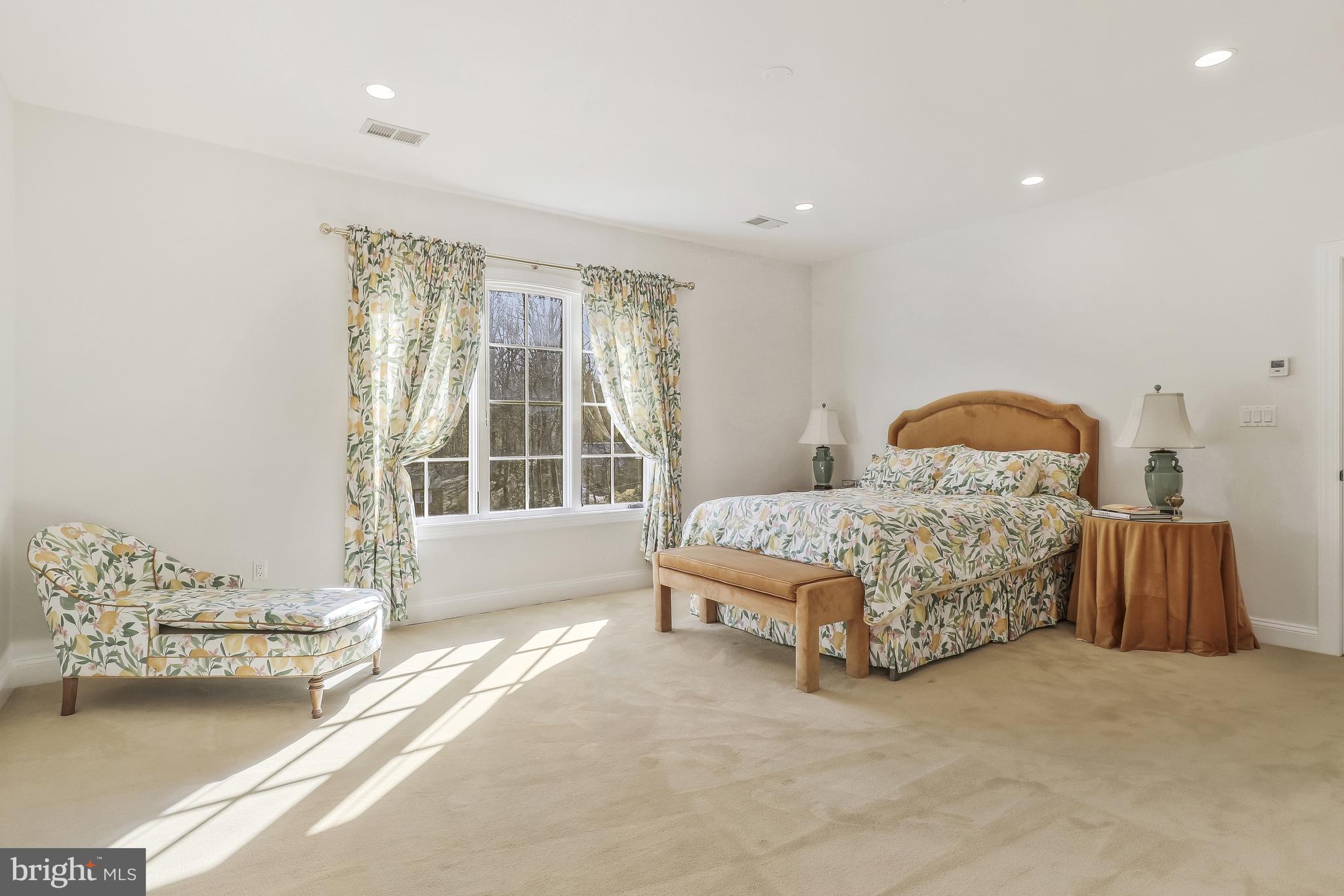 BANNOCKBURN HEIGHTS - Residential