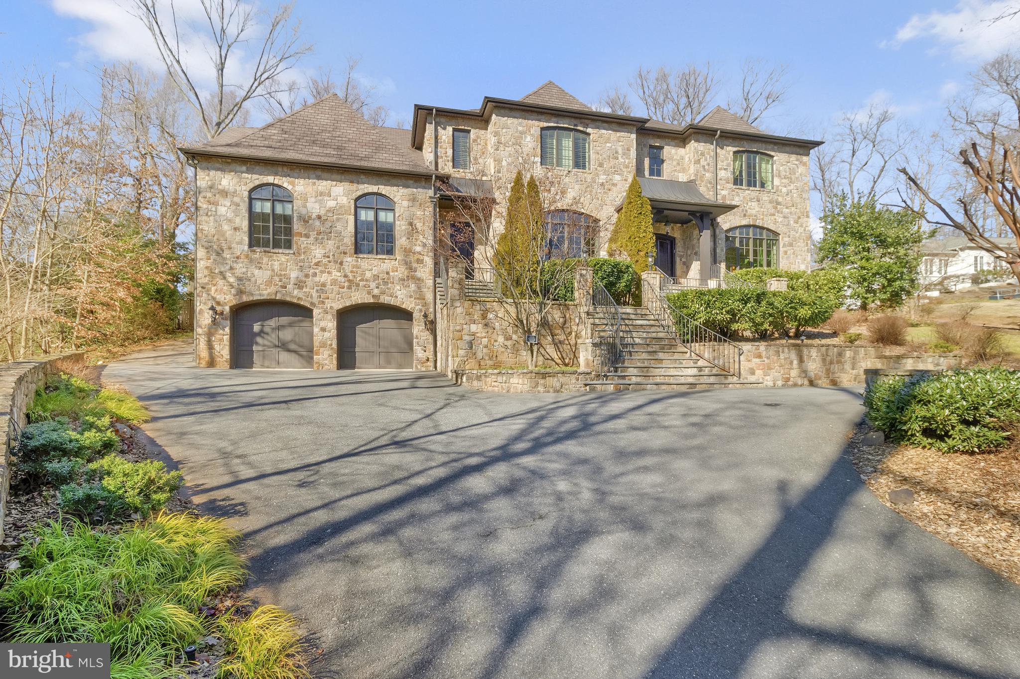 BANNOCKBURN HEIGHTS - Residential