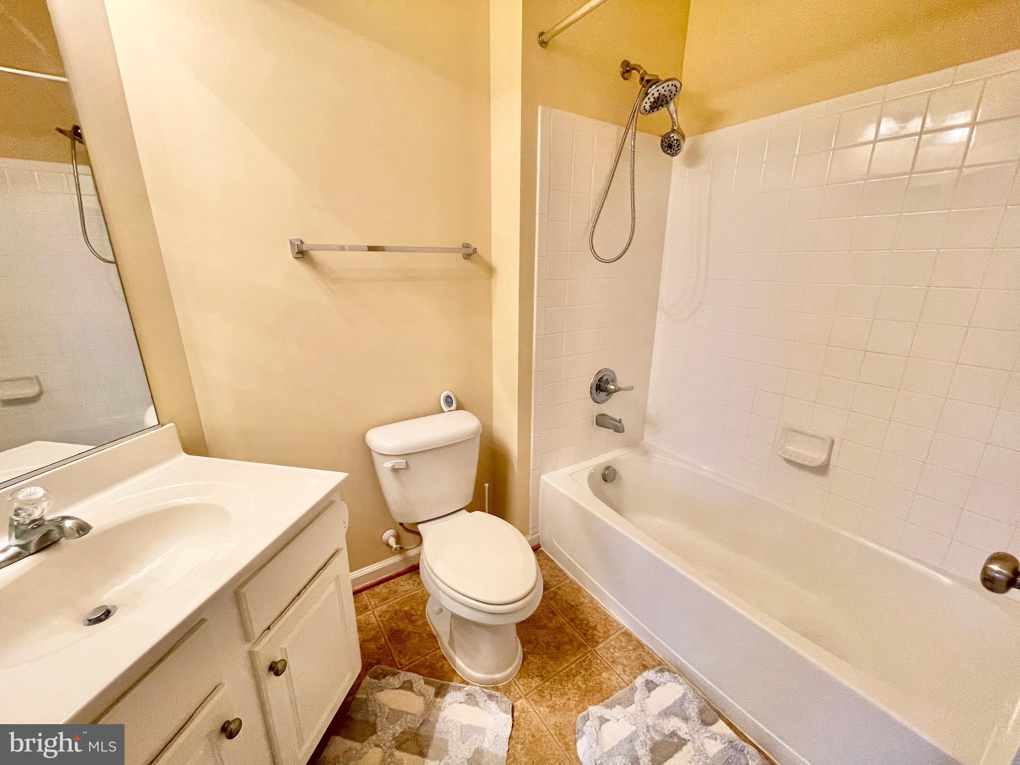 WOODSTREAM - Residential Lease