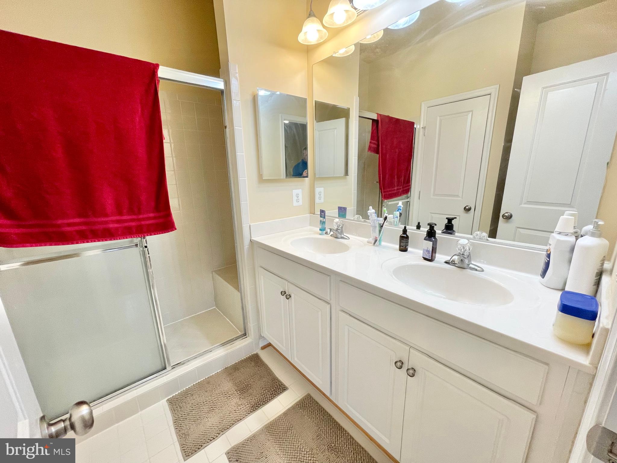 WOODSTREAM - Residential Lease