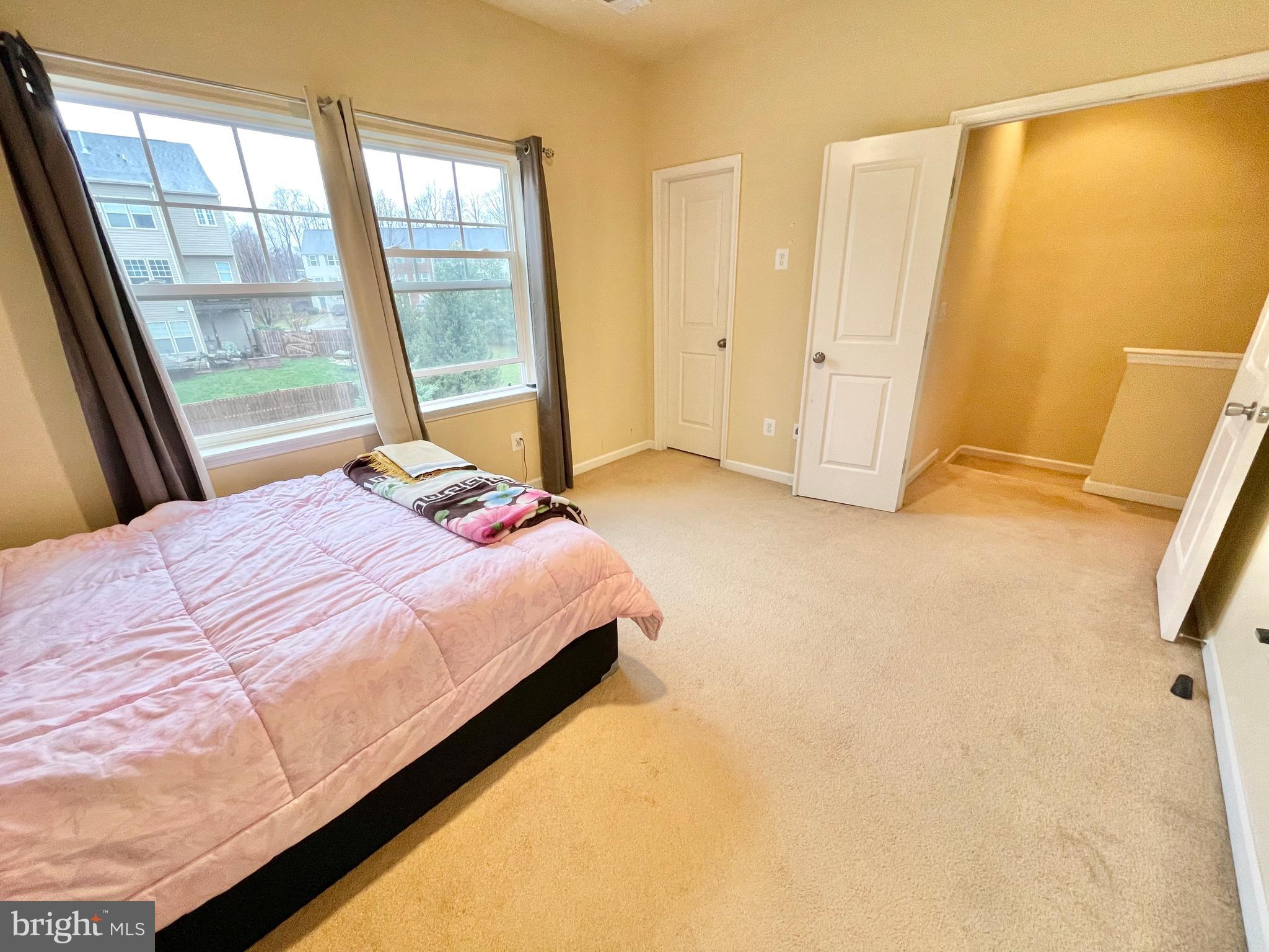 WOODSTREAM - Residential Lease