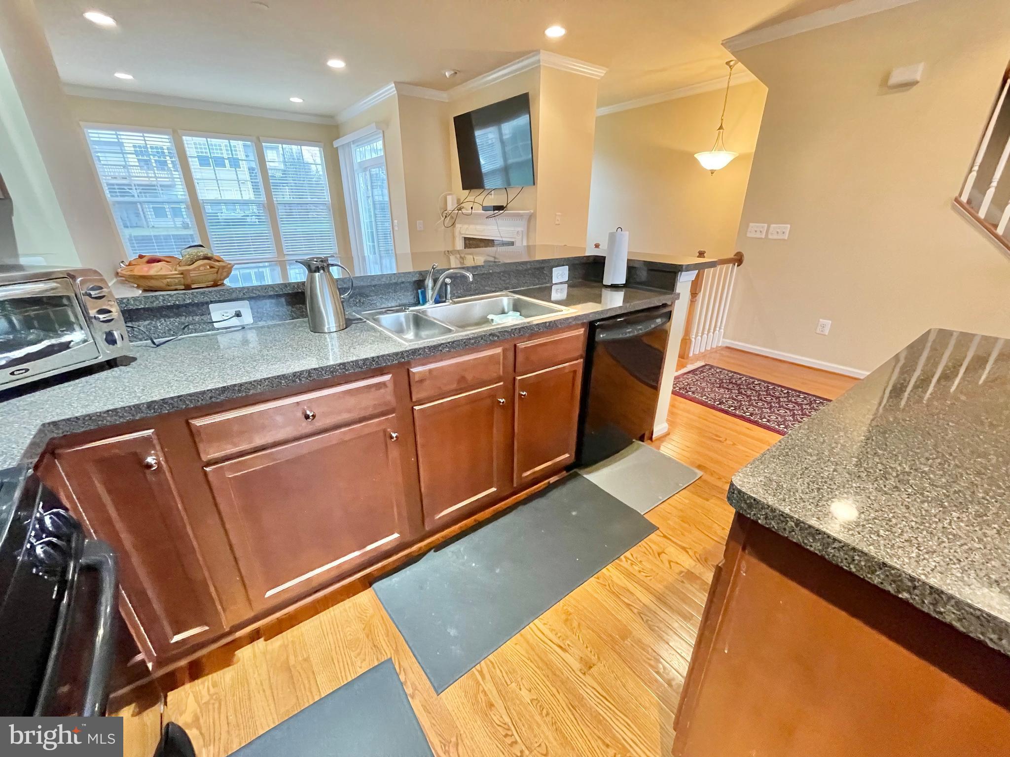 WOODSTREAM - Residential Lease