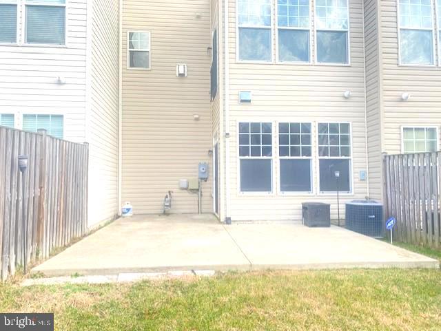 WOODSTREAM - Residential Lease