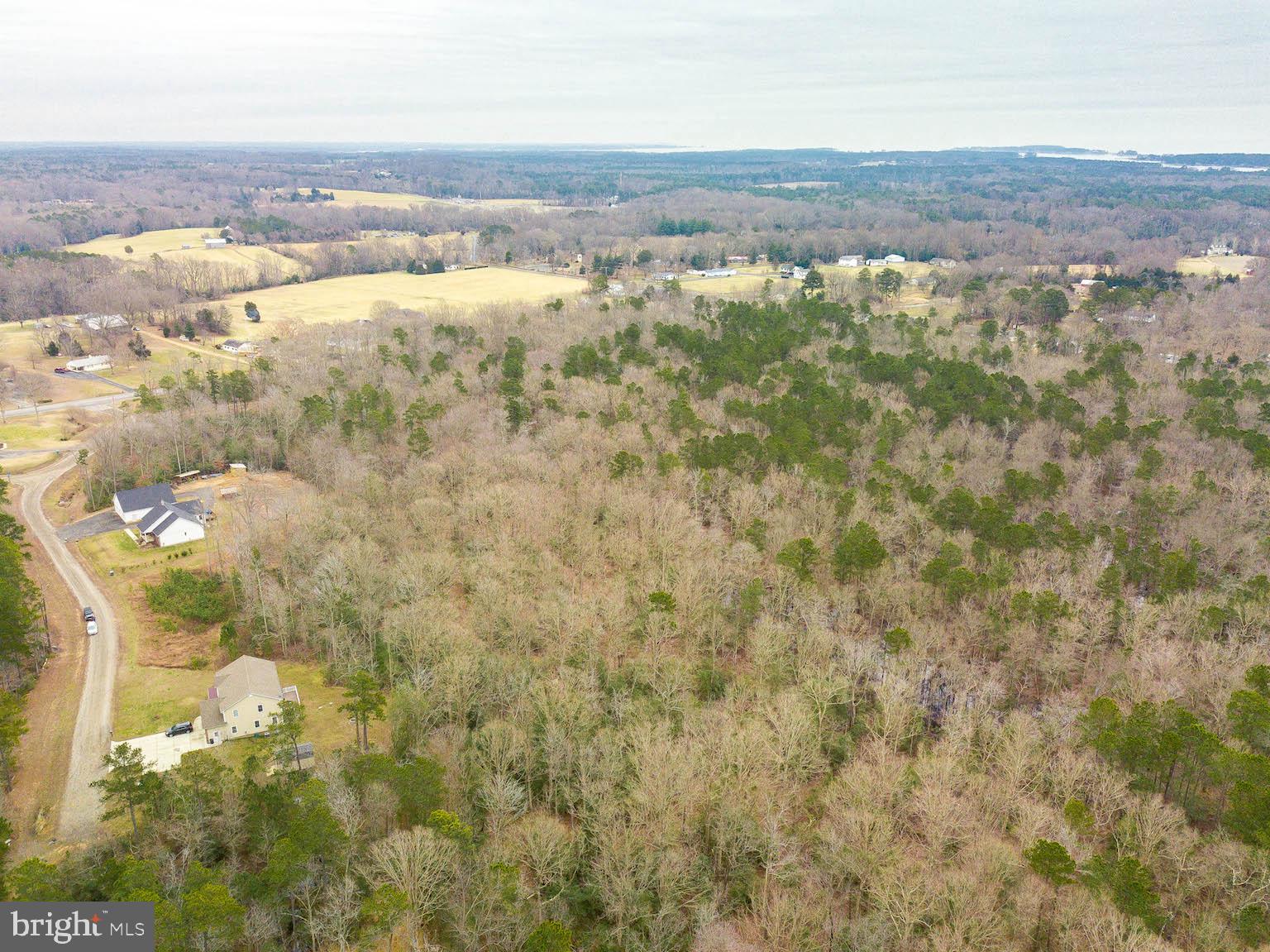 JUDGES RETREAT - Land