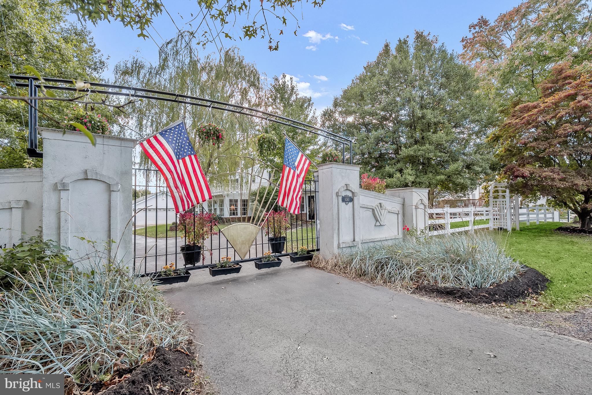 MEADOWLAND - Residential