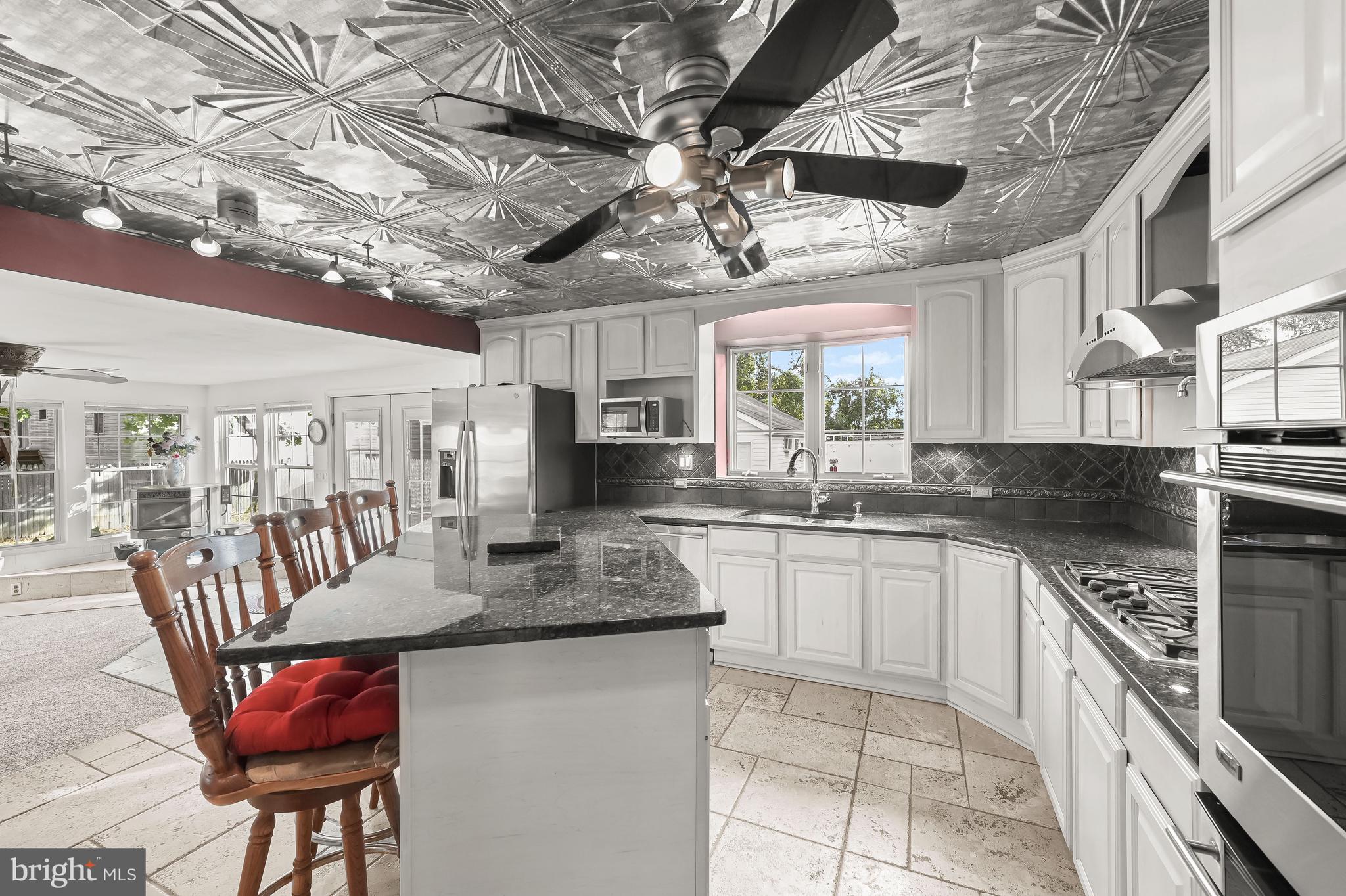 MEADOWLAND - Residential