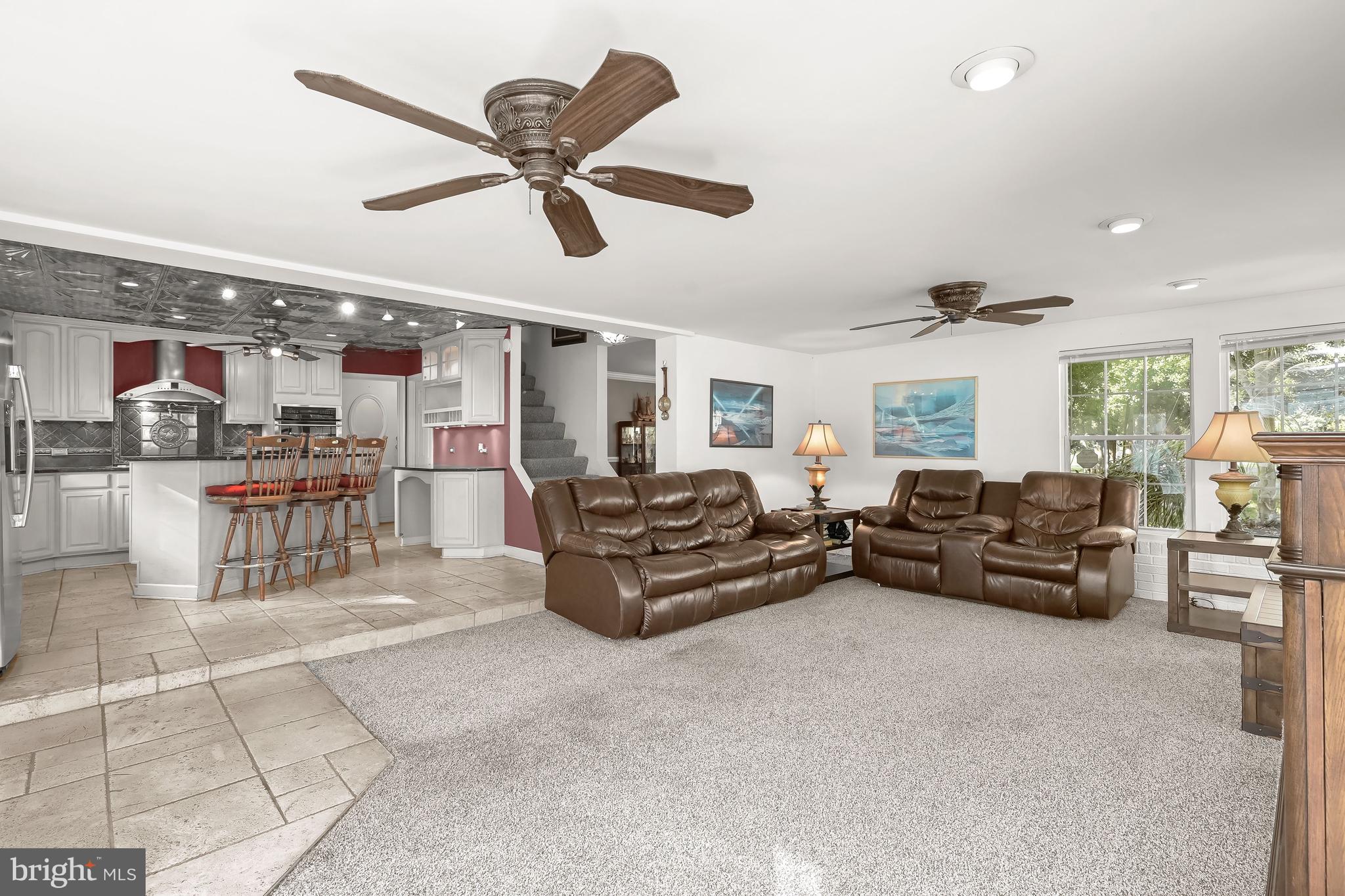 MEADOWLAND - Residential