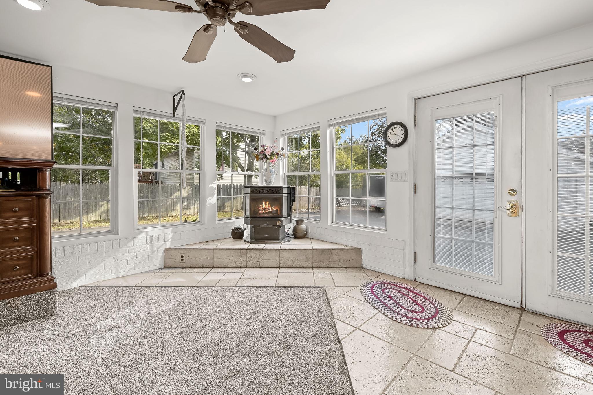 MEADOWLAND - Residential