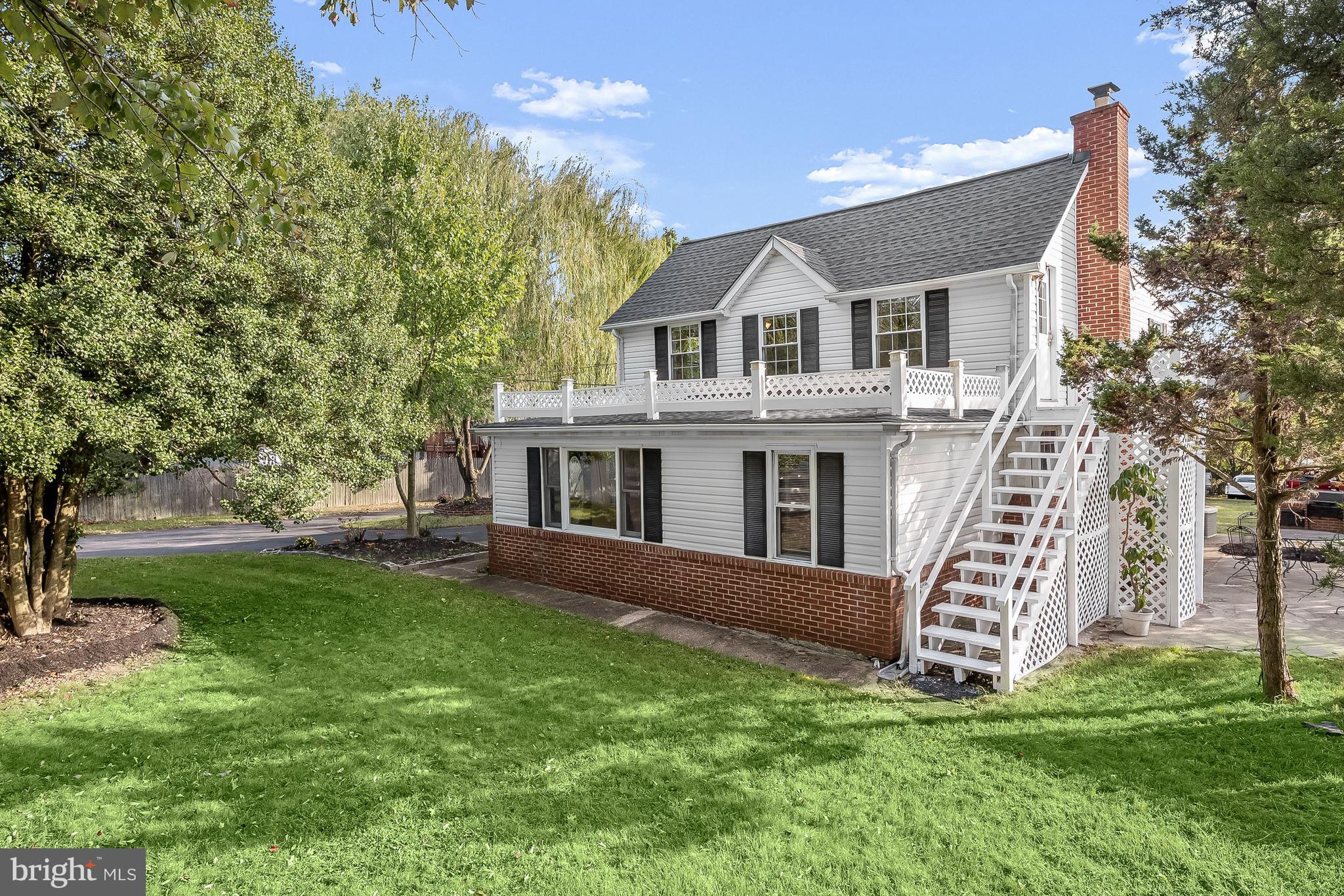 MEADOWLAND - Residential