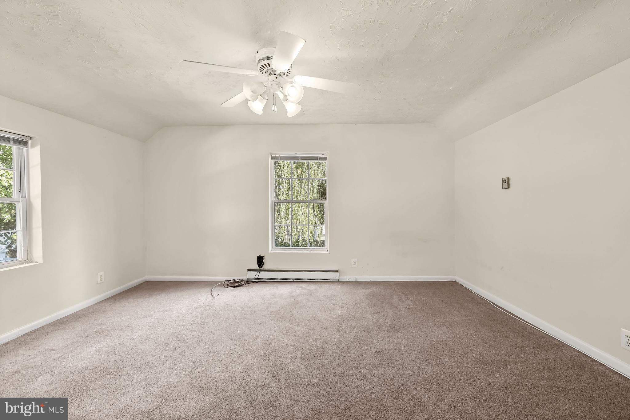 MEADOWLAND - Residential