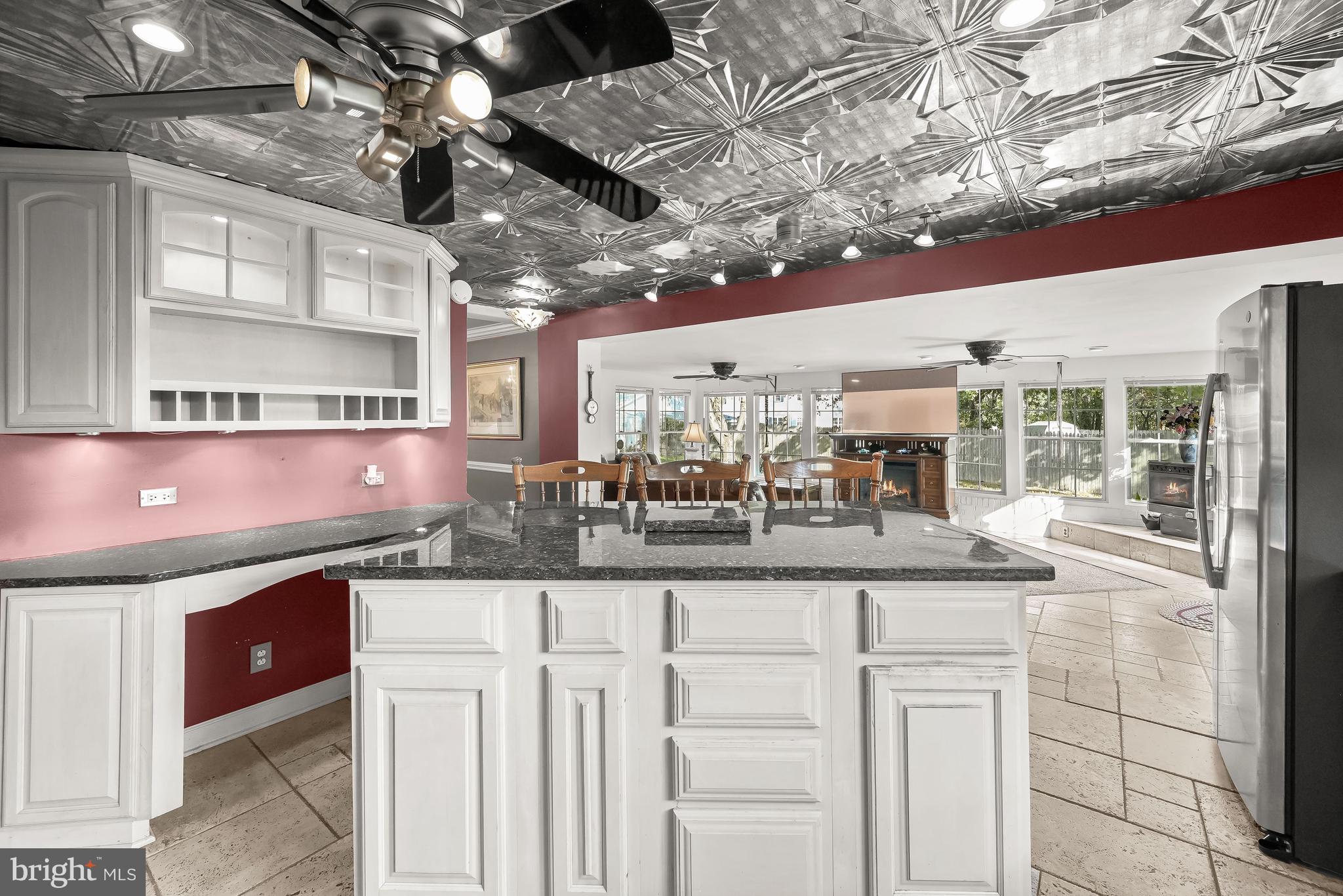 MEADOWLAND - Residential