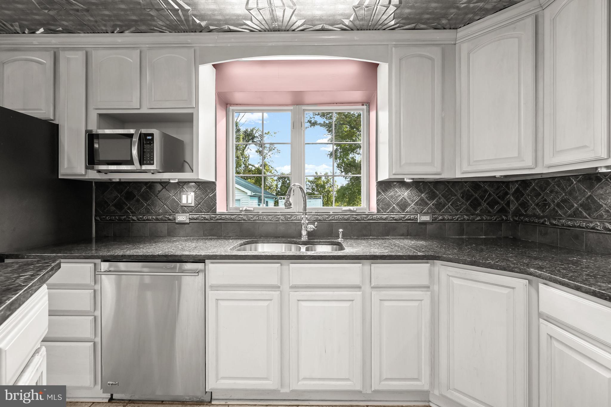 MEADOWLAND - Residential