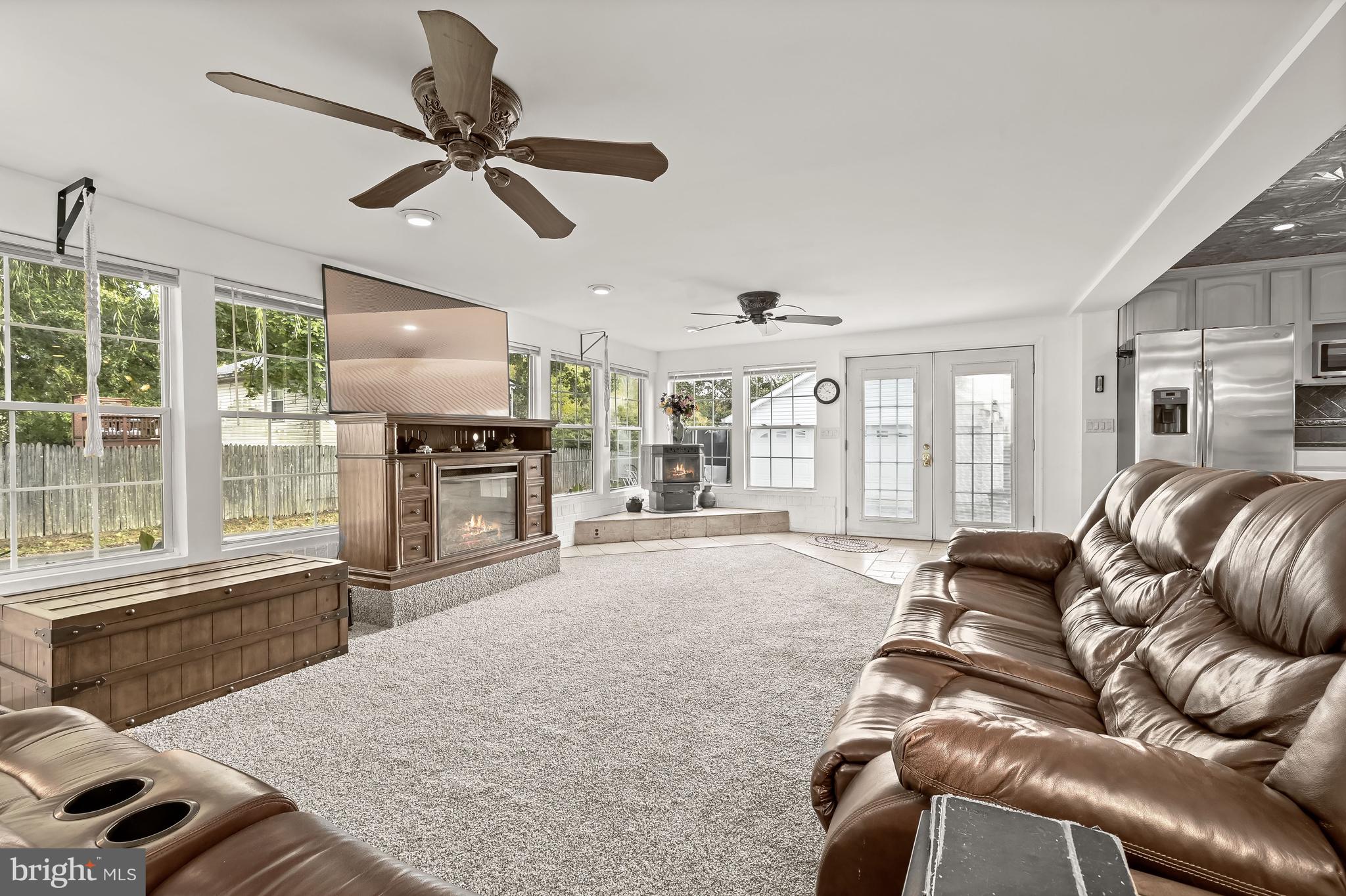 MEADOWLAND - Residential