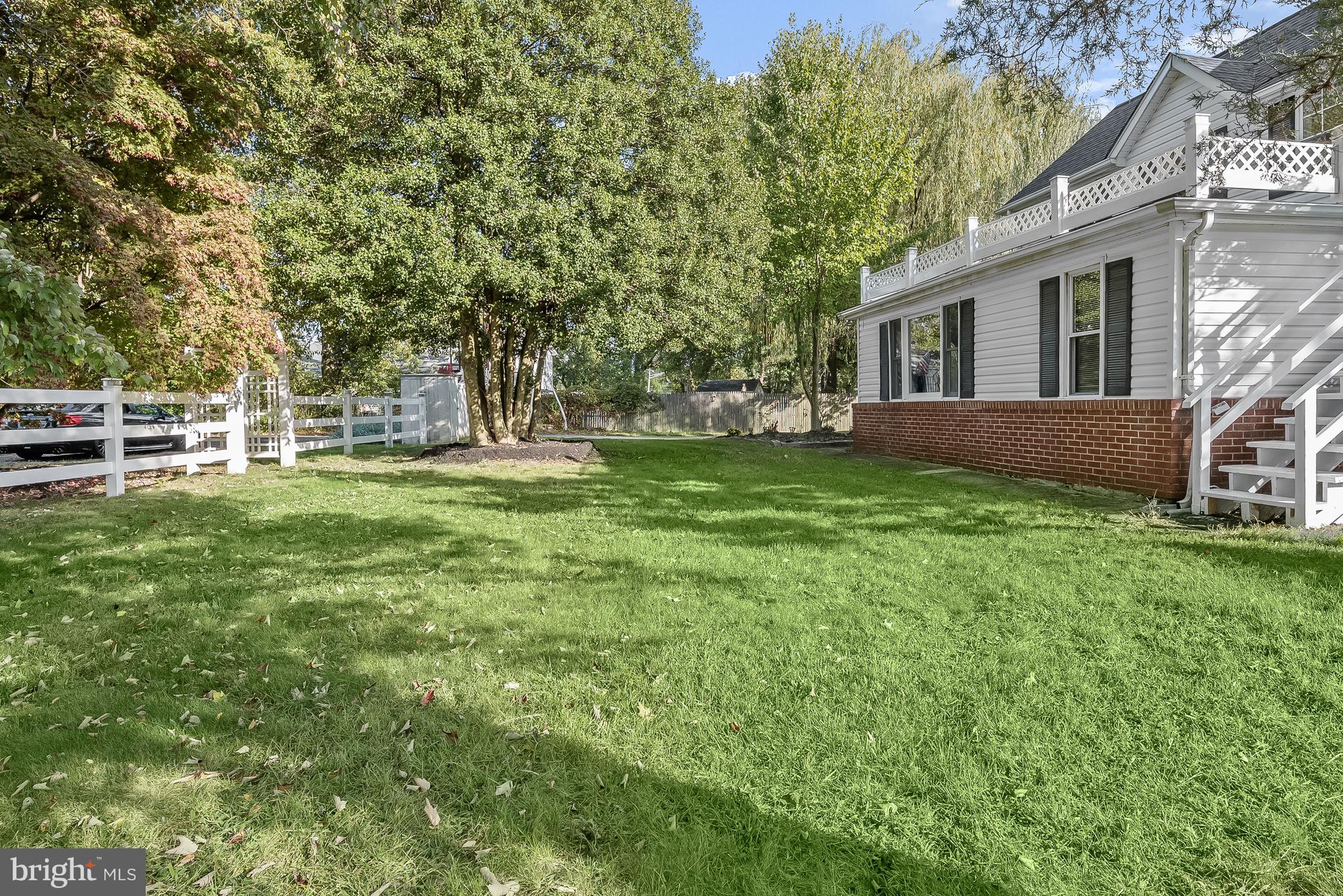 MEADOWLAND - Residential