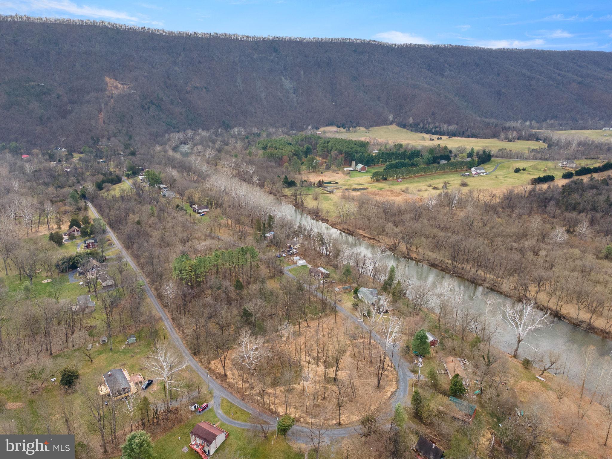 BLACK BEAR CROSSING - Land