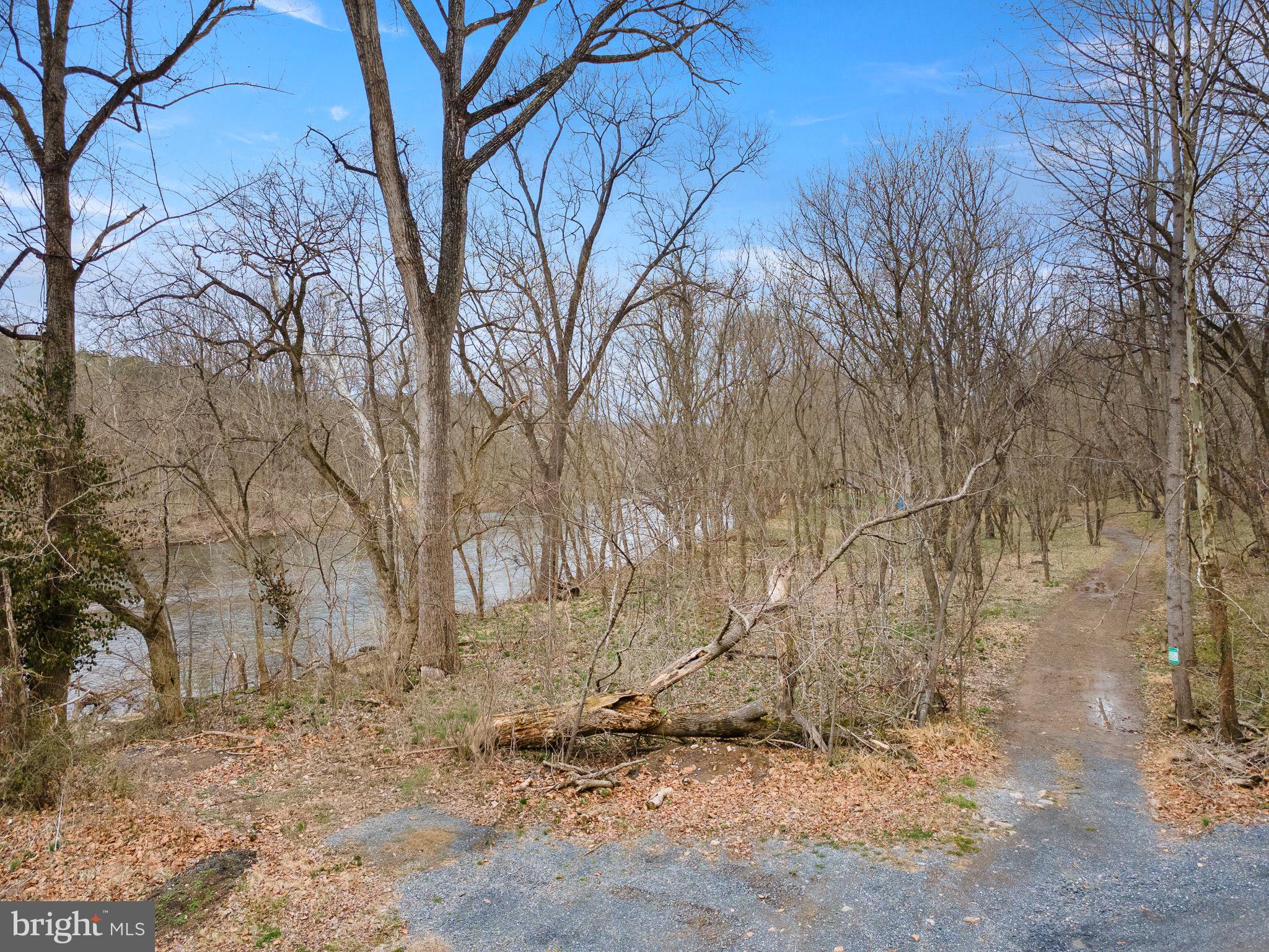 BLACK BEAR CROSSING - Land