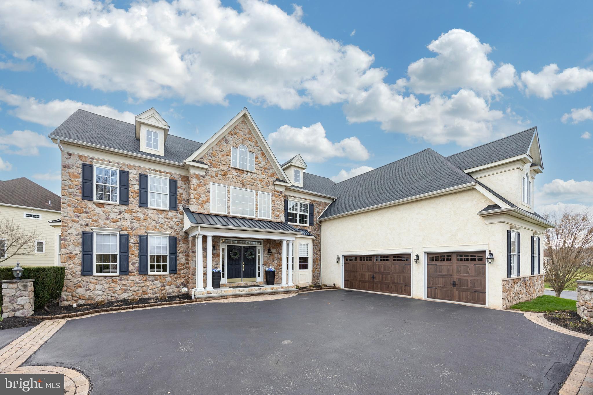 LEDERACH GOLF FAIRWY - Residential