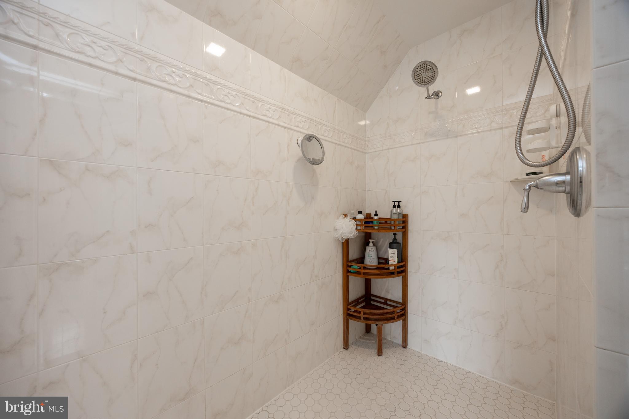 LEDERACH GOLF FAIRWY - Residential