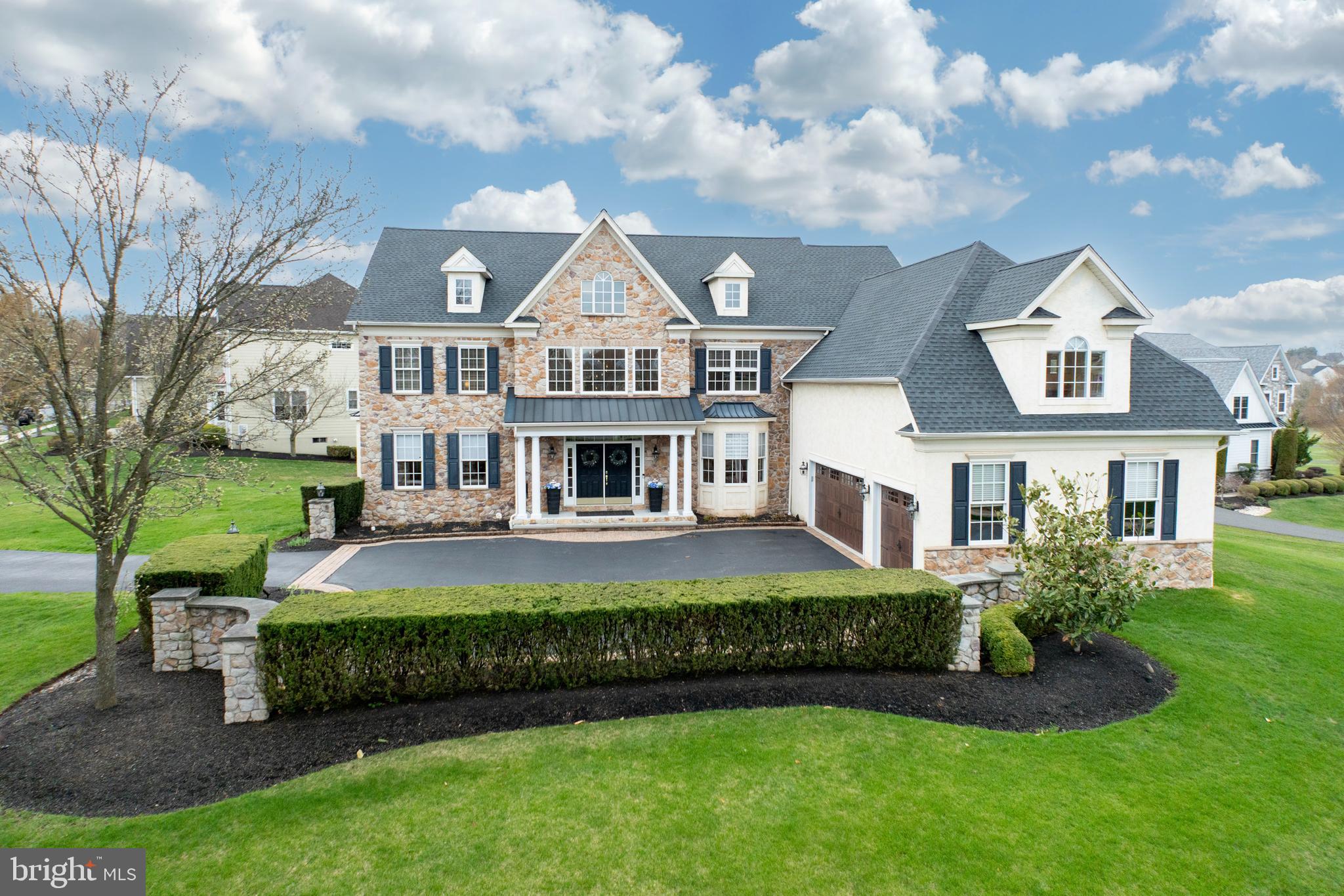 LEDERACH GOLF FAIRWY - Residential