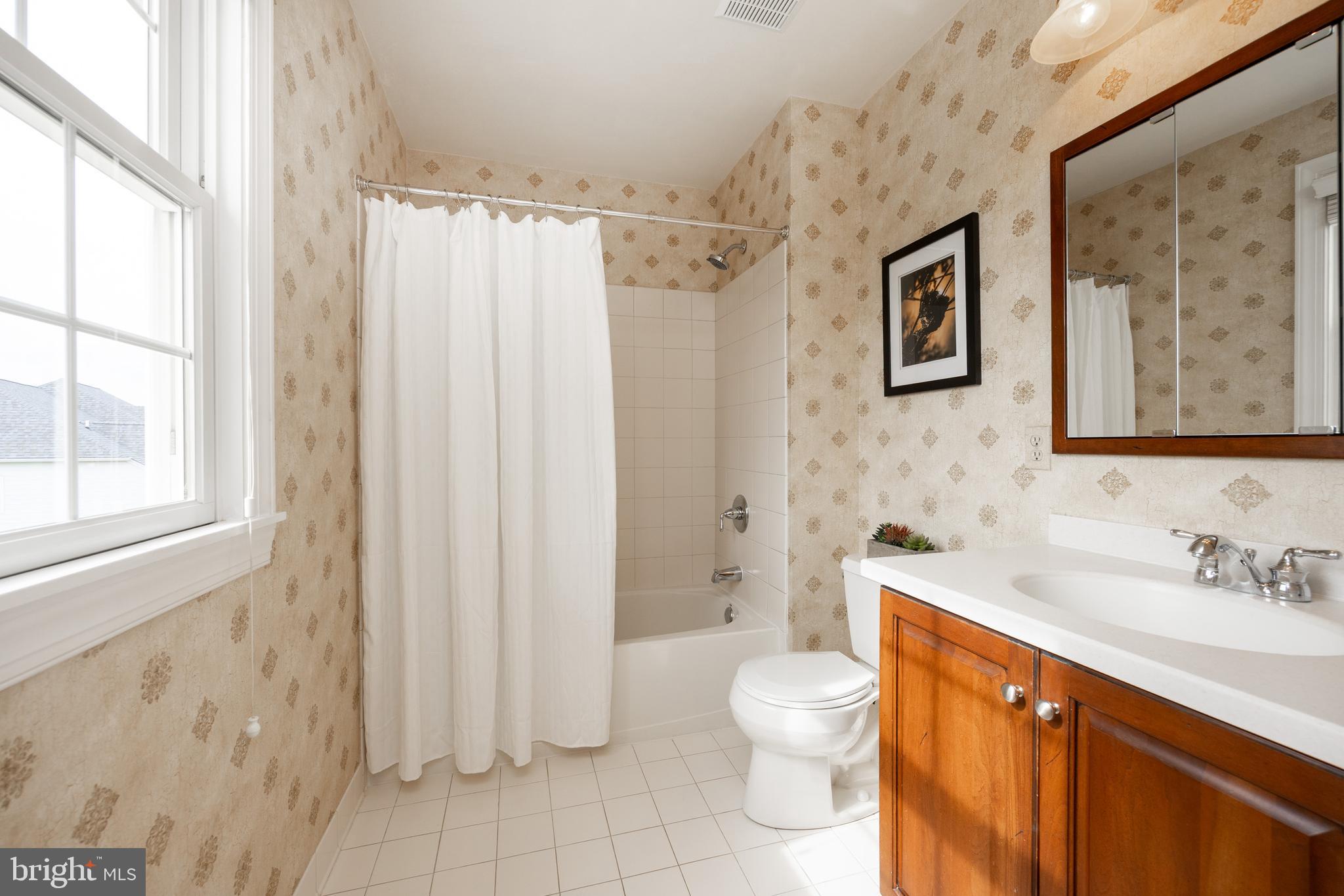 LEDERACH GOLF FAIRWY - Residential