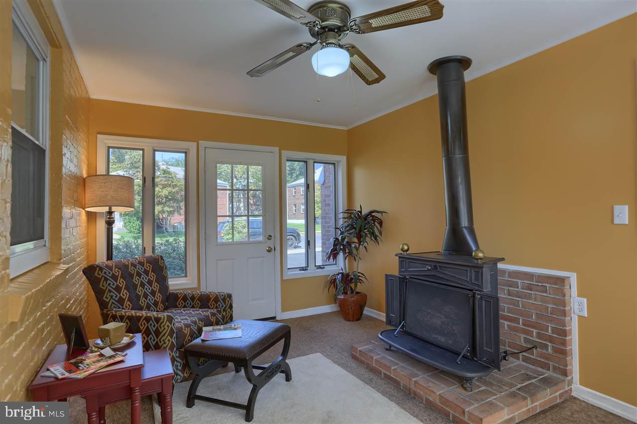 COLLEGE PARK - Residential