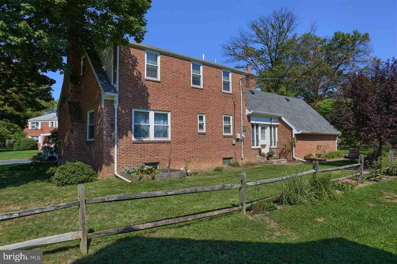 COLLEGE PARK - Residential