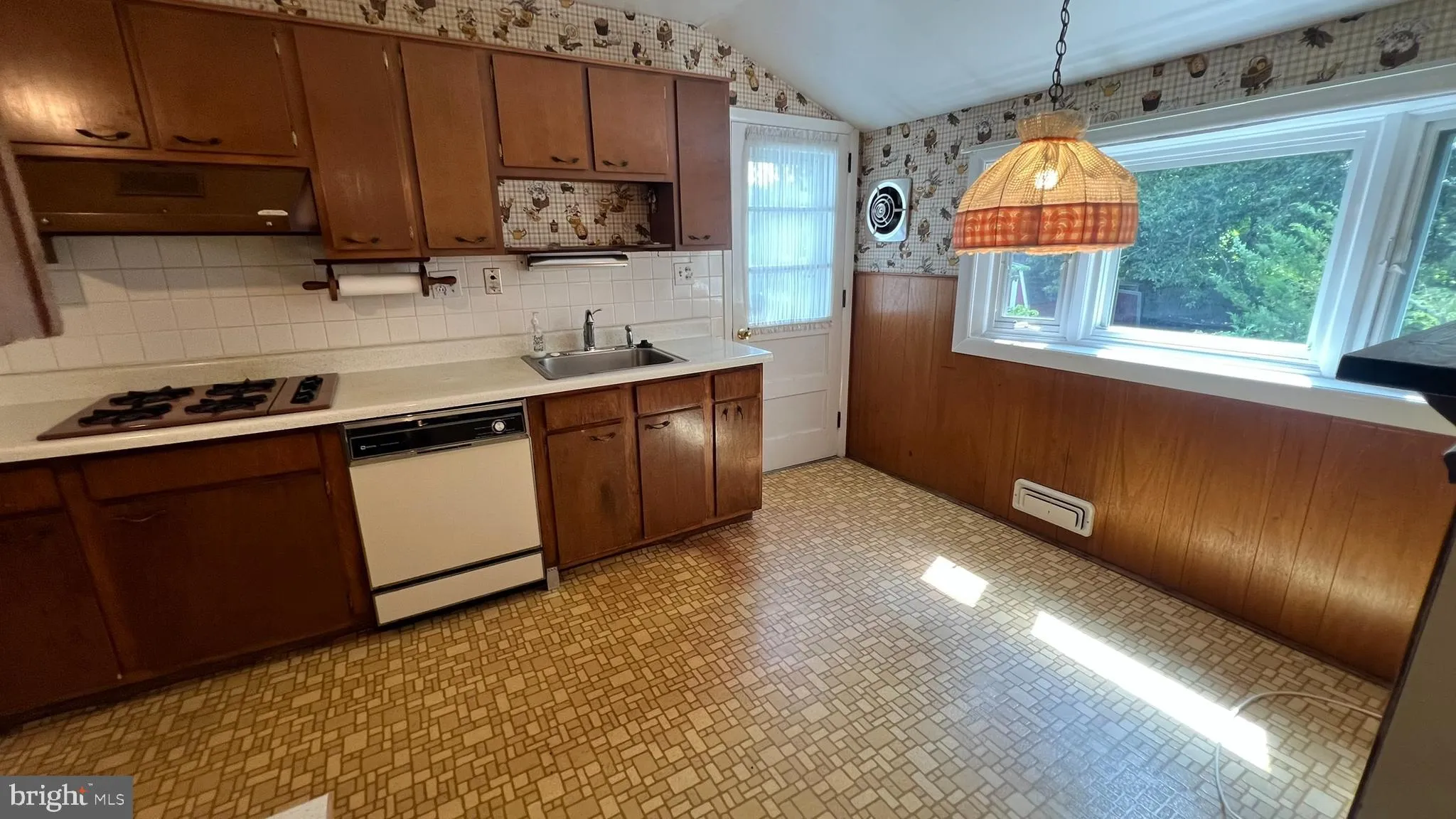 Stratford, New Jersey 08084, United States, 3 Bedrooms Bedrooms, ,2 BathroomsBathrooms,Residential,Active,171556