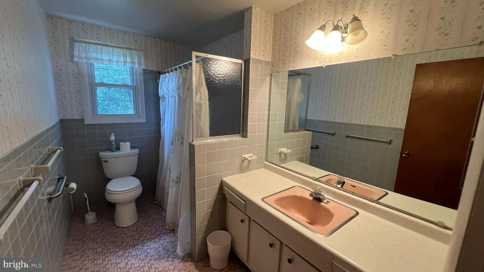 Stratford, New Jersey 08084, United States, 3 Bedrooms Bedrooms, ,2 BathroomsBathrooms,Residential,Active,171556