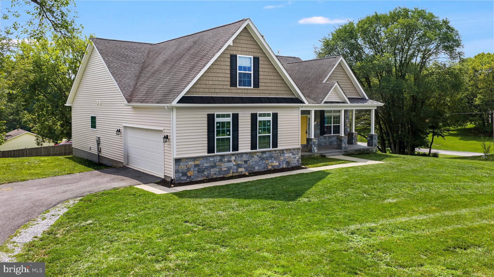 50 LAMAR LANE
