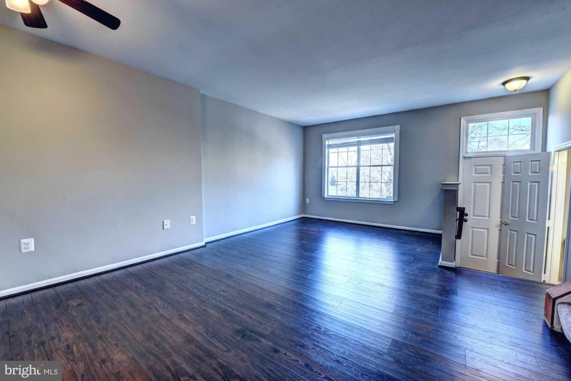 ASHBURN VILLAGE - Residential