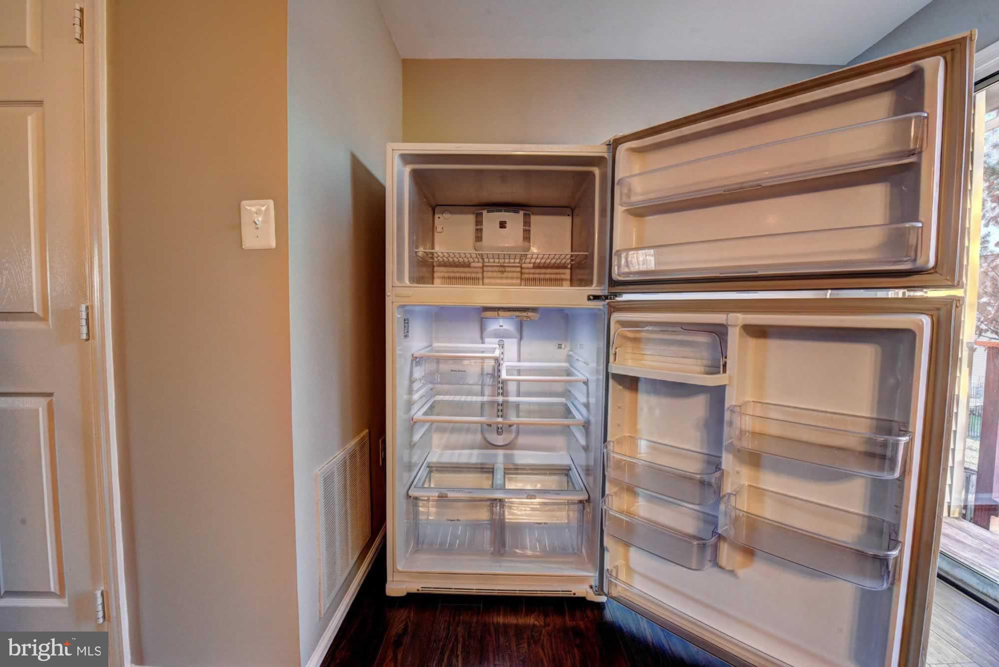 ASHBURN VILLAGE - Residential