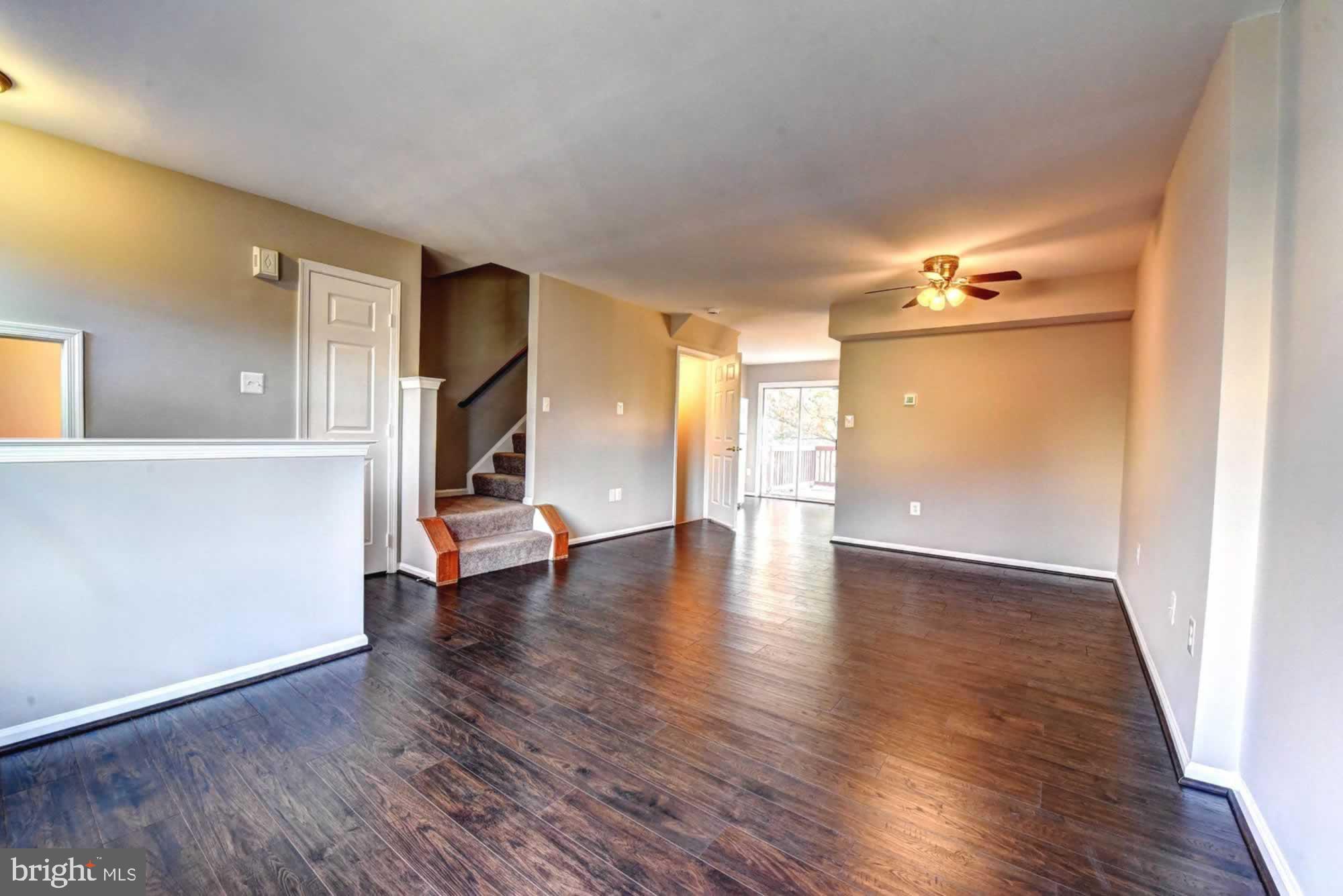 ASHBURN VILLAGE - Residential