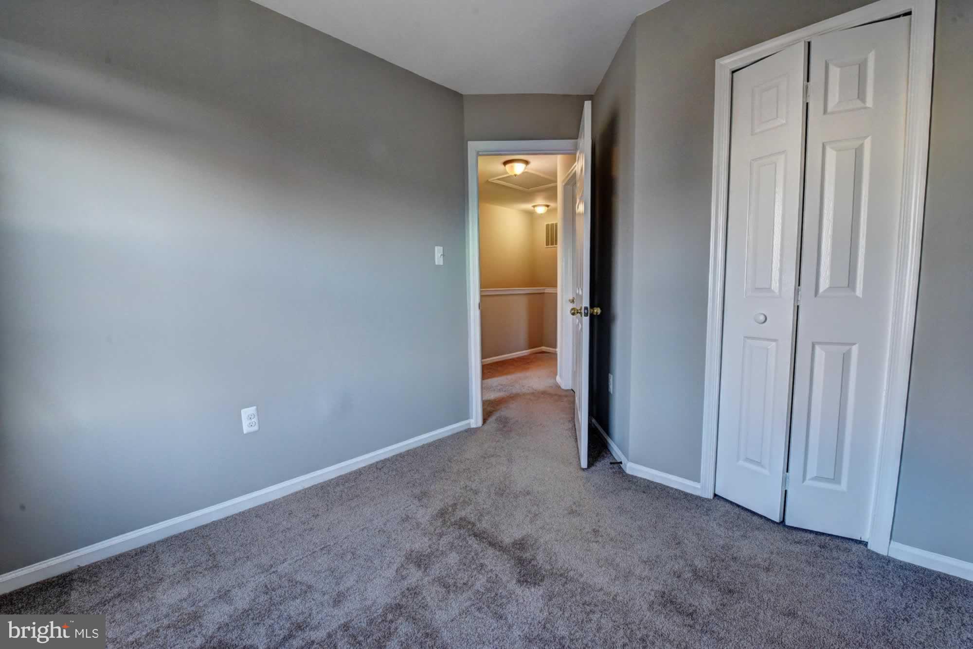 ASHBURN VILLAGE - Residential