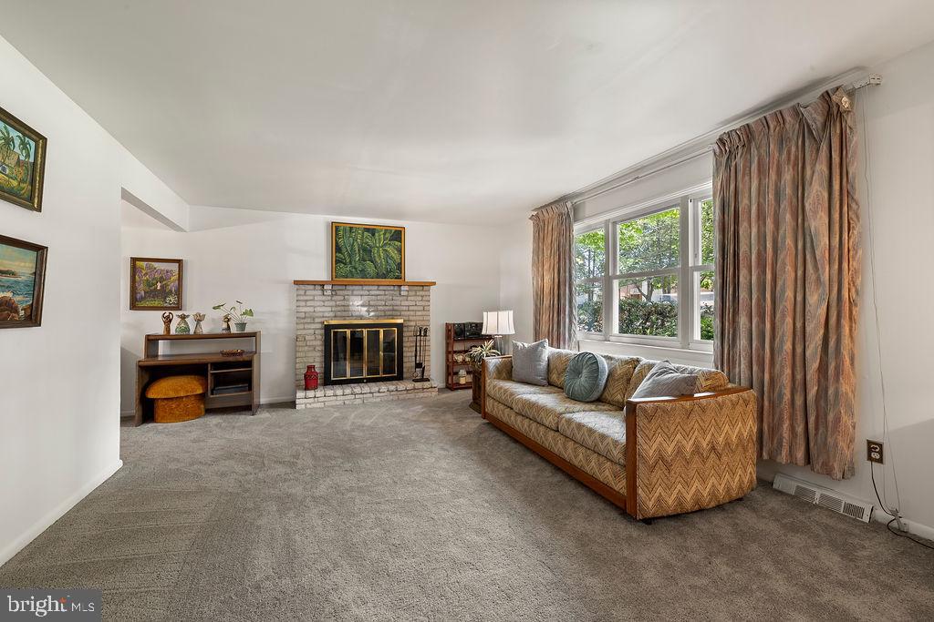 3204 MEETINGHOUSE ROAD
