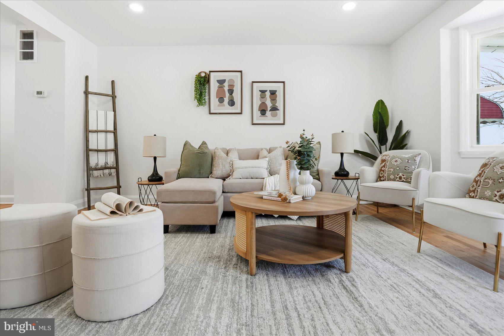 WOODBOURNE HEIGHTS - Residential